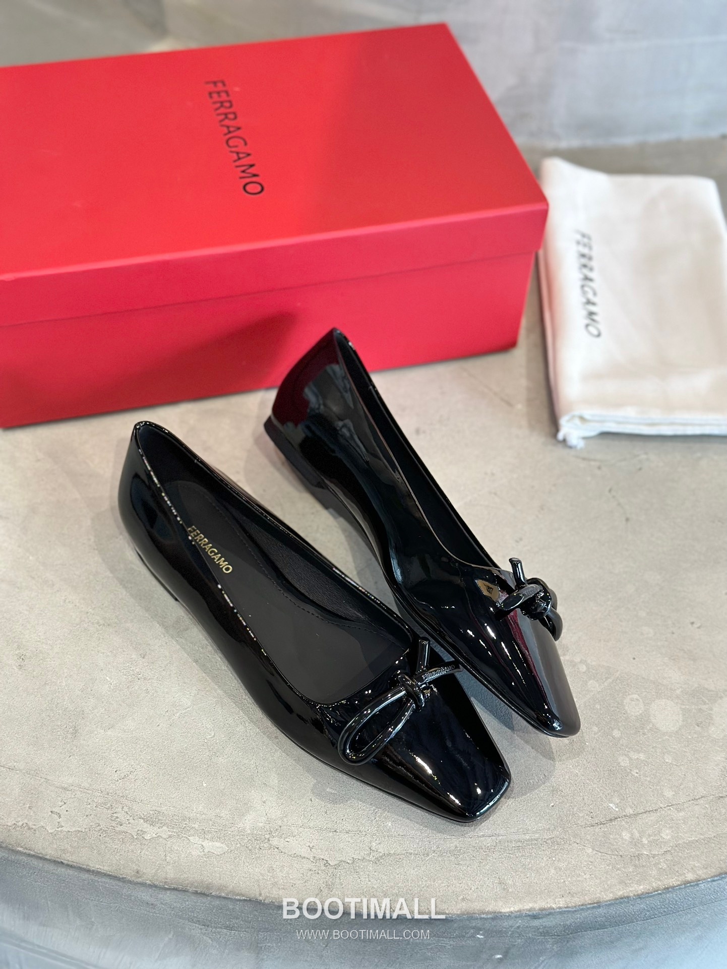 Salvatore Ferragamo Asymmetric Bow Lambskin Ballet Flats 살바토레 페라가모 비대칭 리본 램스킨 발레리나 플랫 504845 2cm 7