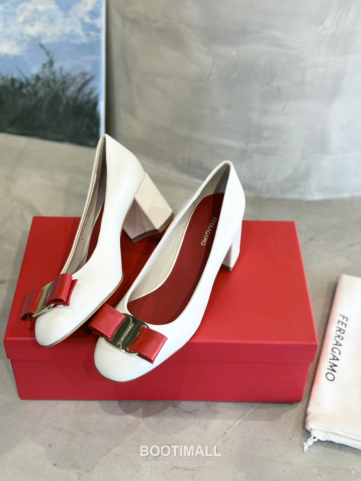Salvatore Ferragamo Vara Bow Calfskin Block Heel Pumps 살바토레 페라가모 바라 리본 카프스킨 블록 힐 펌프스 504845 6cm 5