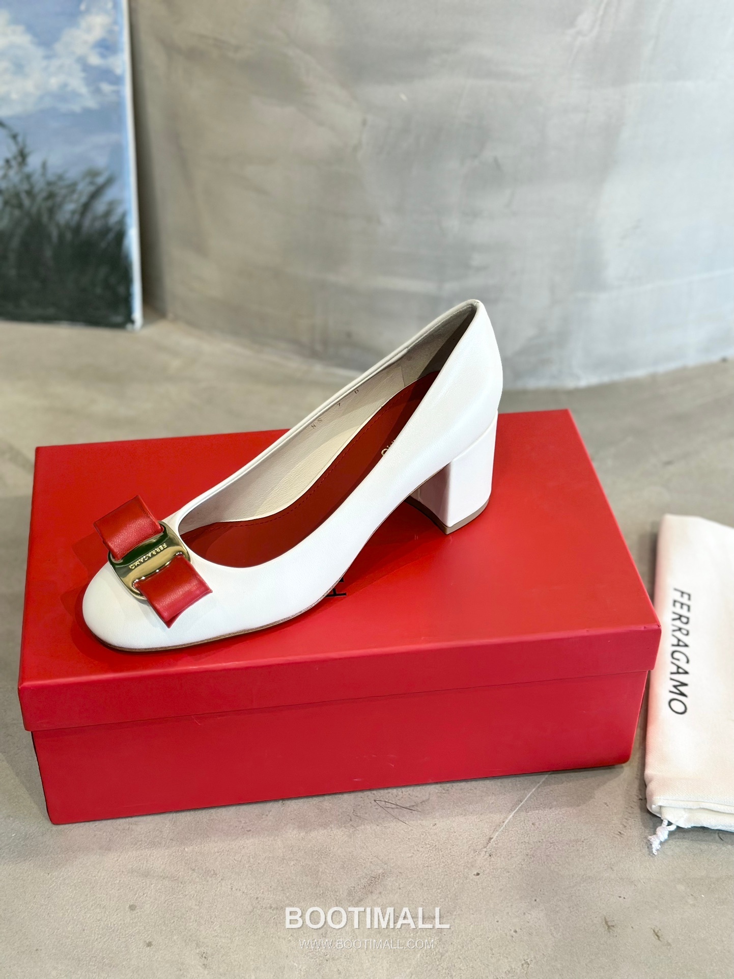 Salvatore Ferragamo Vara Bow Calfskin Block Heel Pumps 살바토레 페라가모 바라 리본 카프스킨 블록 힐 펌프스 504845 6cm 7