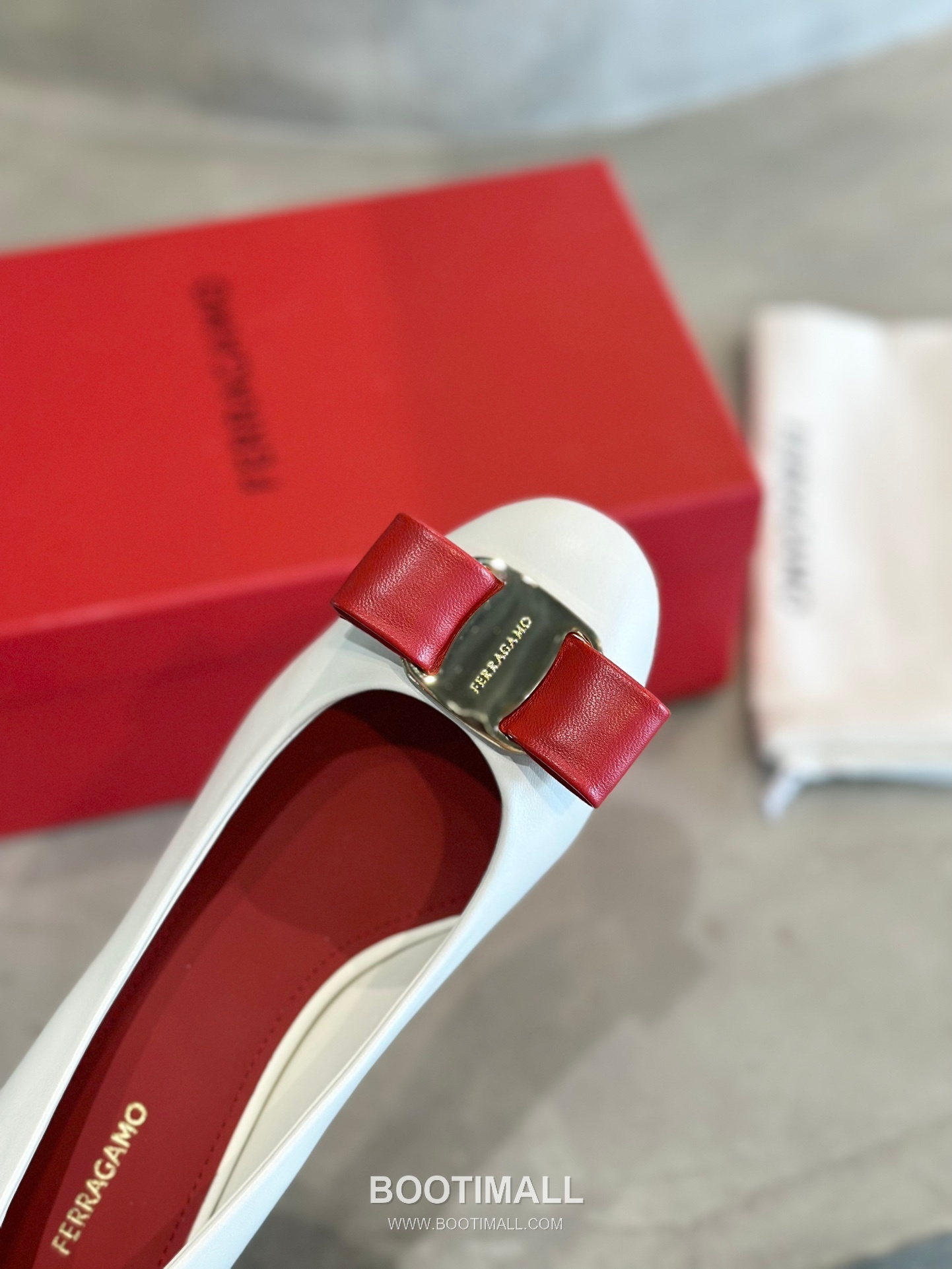 Salvatore Ferragamo Vara Bow Calfskin Block Heel Pumps 살바토레 페라가모 바라 리본 카프스킨 블록 힐 펌프스 504845 6cm 8