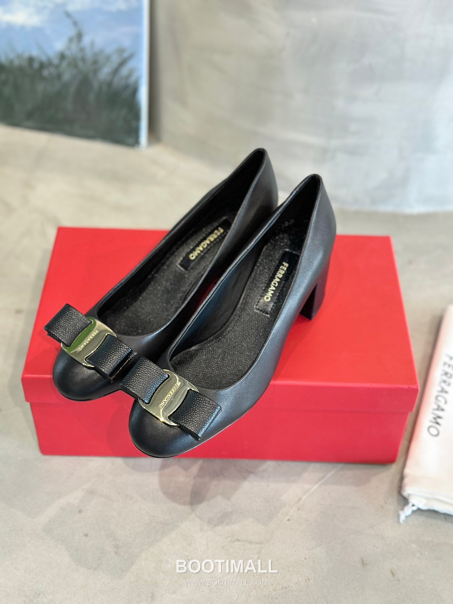 Salvatore Ferragamo Vara Bow Calfskin Block Heel Pumps 살바토레 페라가모 바라 리본 카프스킨 블록 힐 펌프스 504845 6cm 4