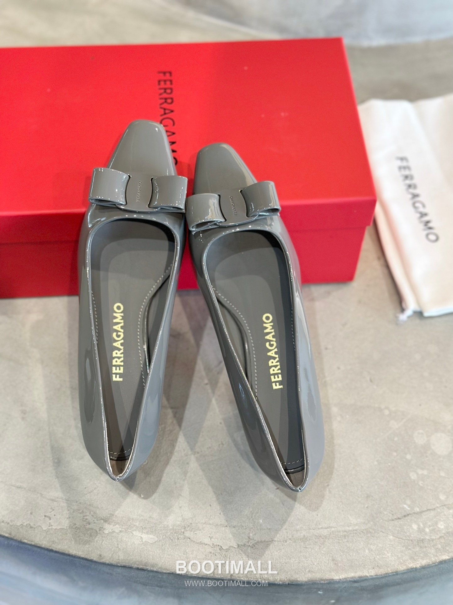Salvatore Ferragamo Vara Bow Patent Leather Pump Heels 살바토레 페라가모 바라 리본 페이턴트 레더 펌프스 힐 504845 7cm 1