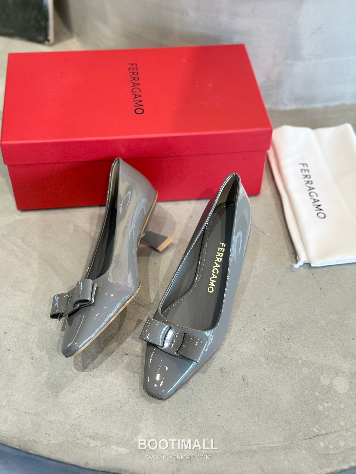 Salvatore Ferragamo Vara Bow Patent Leather Pump Heels 살바토레 페라가모 바라 리본 페이턴트 레더 펌프스 힐 504845 7cm 5