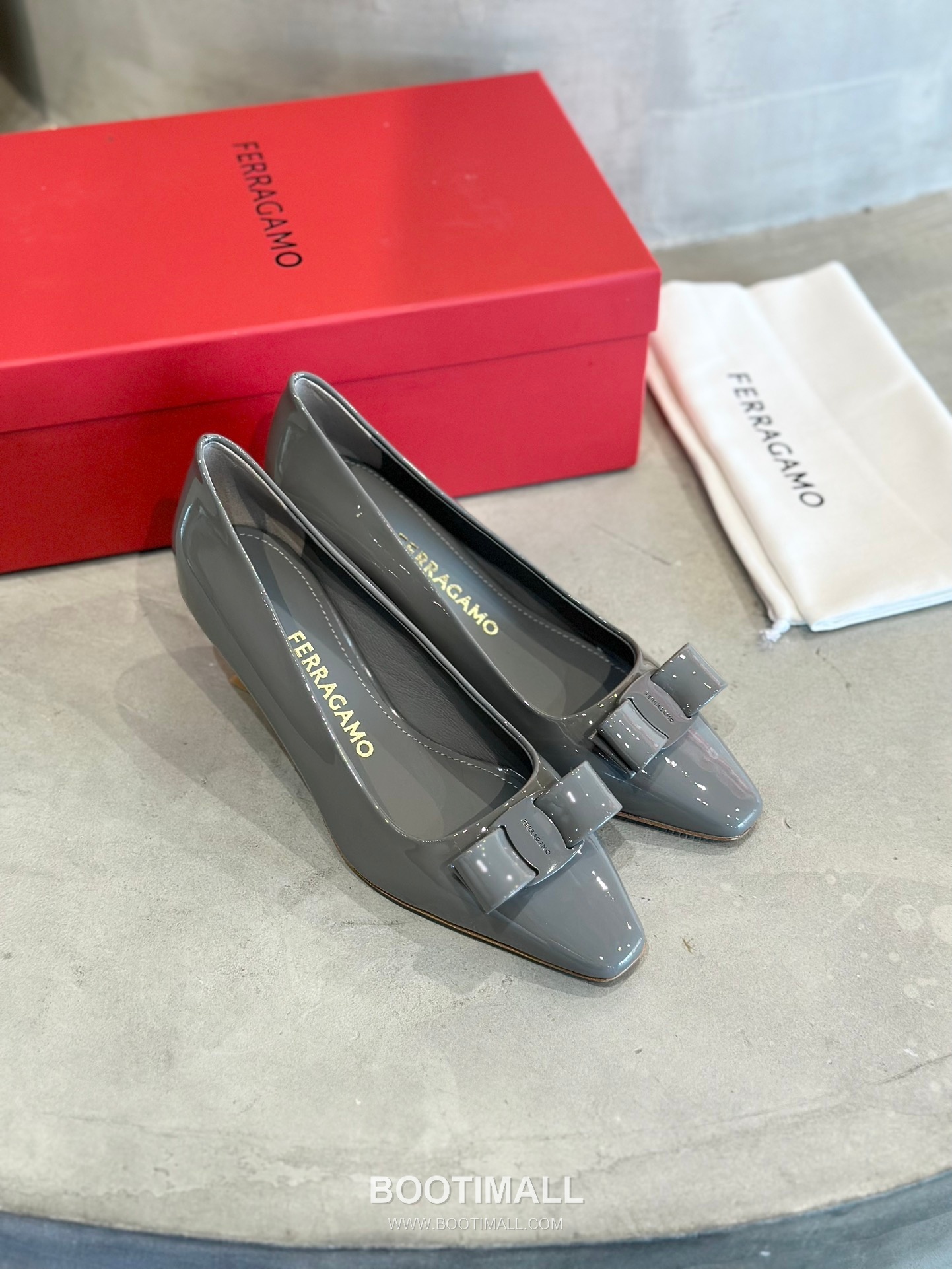 Salvatore Ferragamo Vara Bow Patent Leather Pump Heels 살바토레 페라가모 바라 리본 페이턴트 레더 펌프스 힐 504845 7cm 6