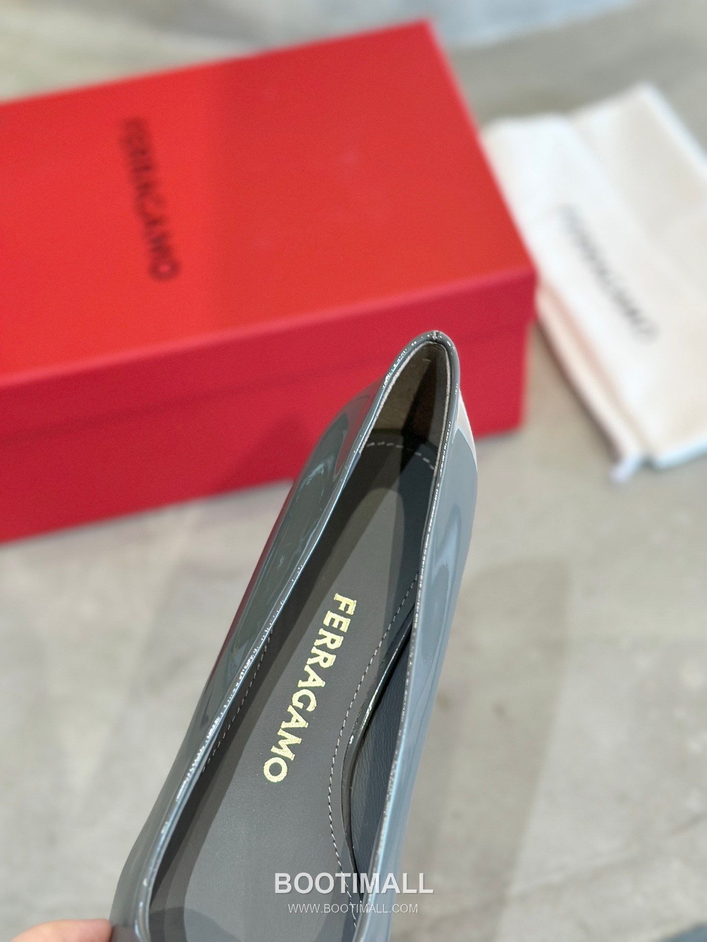 Salvatore Ferragamo Vara Bow Patent Leather Pump Heels 살바토레 페라가모 바라 리본 페이턴트 레더 펌프스 힐 504845 7cm 8