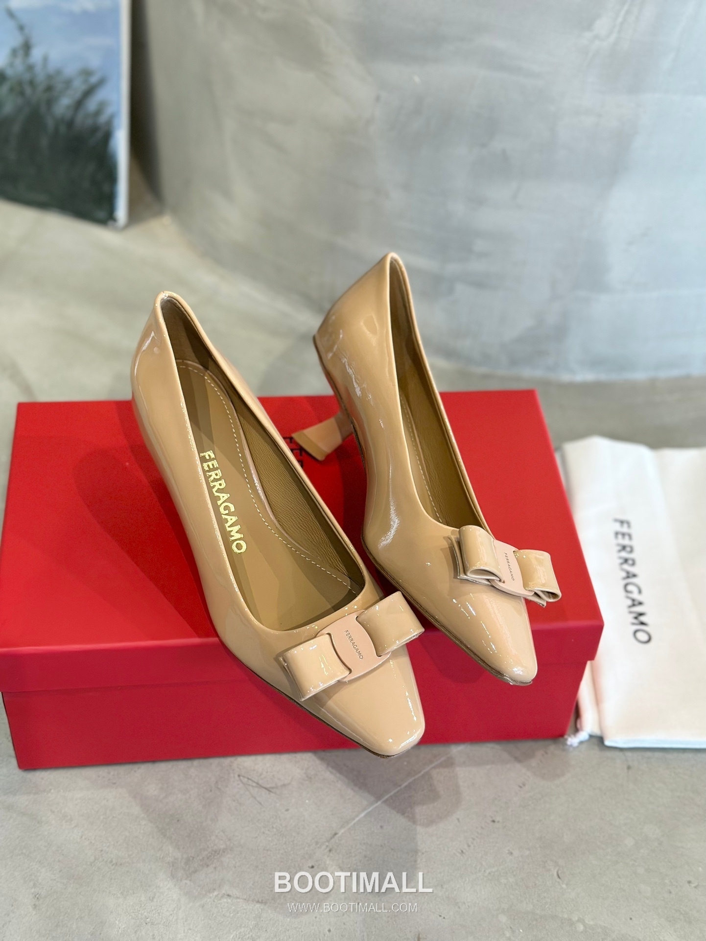 Salvatore Ferragamo Vara Bow Patent Leather Pump Heels 살바토레 페라가모 바라 리본 페이턴트 레더 펌프스 힐 504845 7cm 3