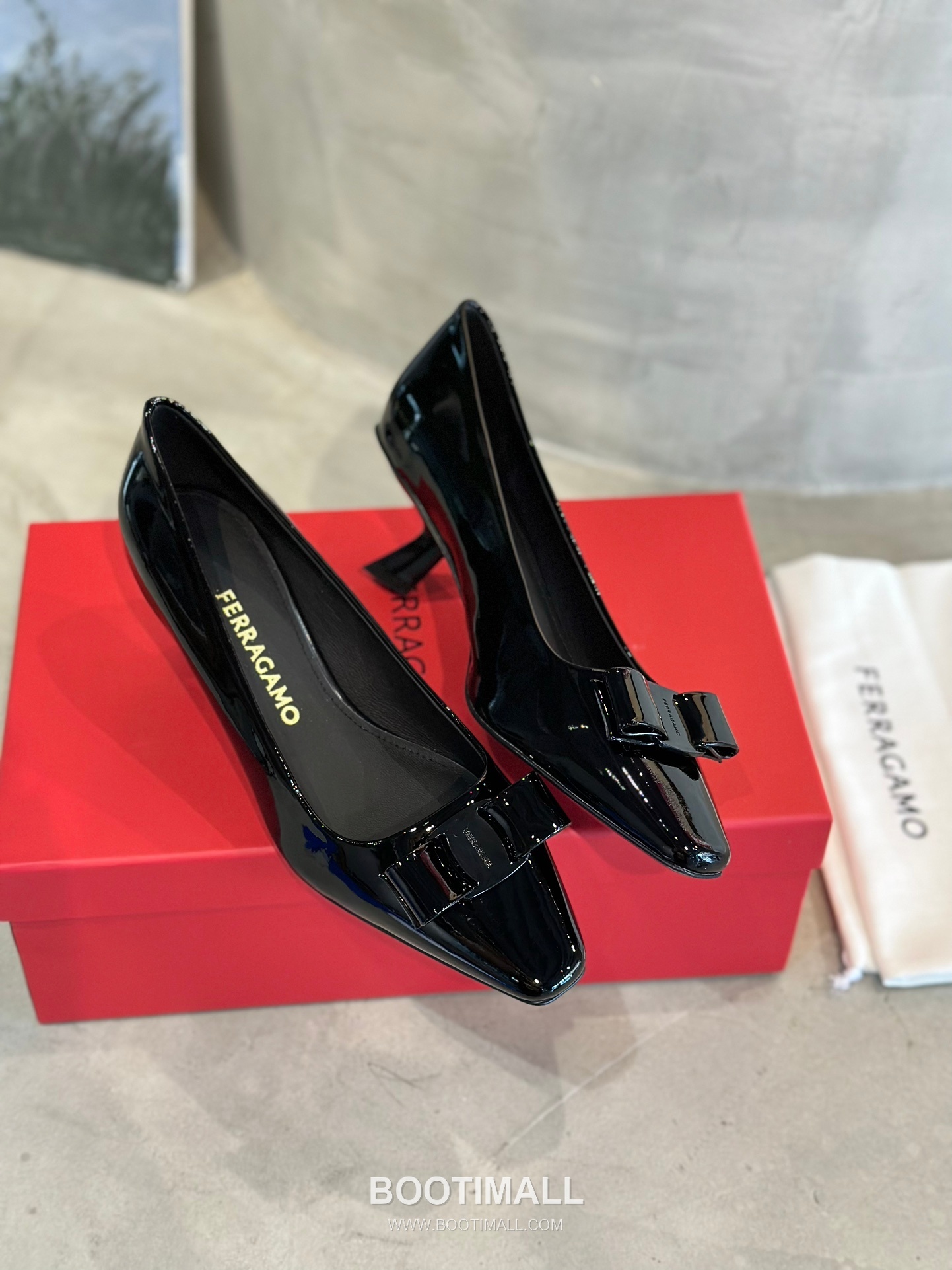 Salvatore Ferragamo Vara Bow Patent Leather Pump Heels 살바토레 페라가모 바라 리본 페이턴트 레더 펌프스 힐 504845 7cm 5