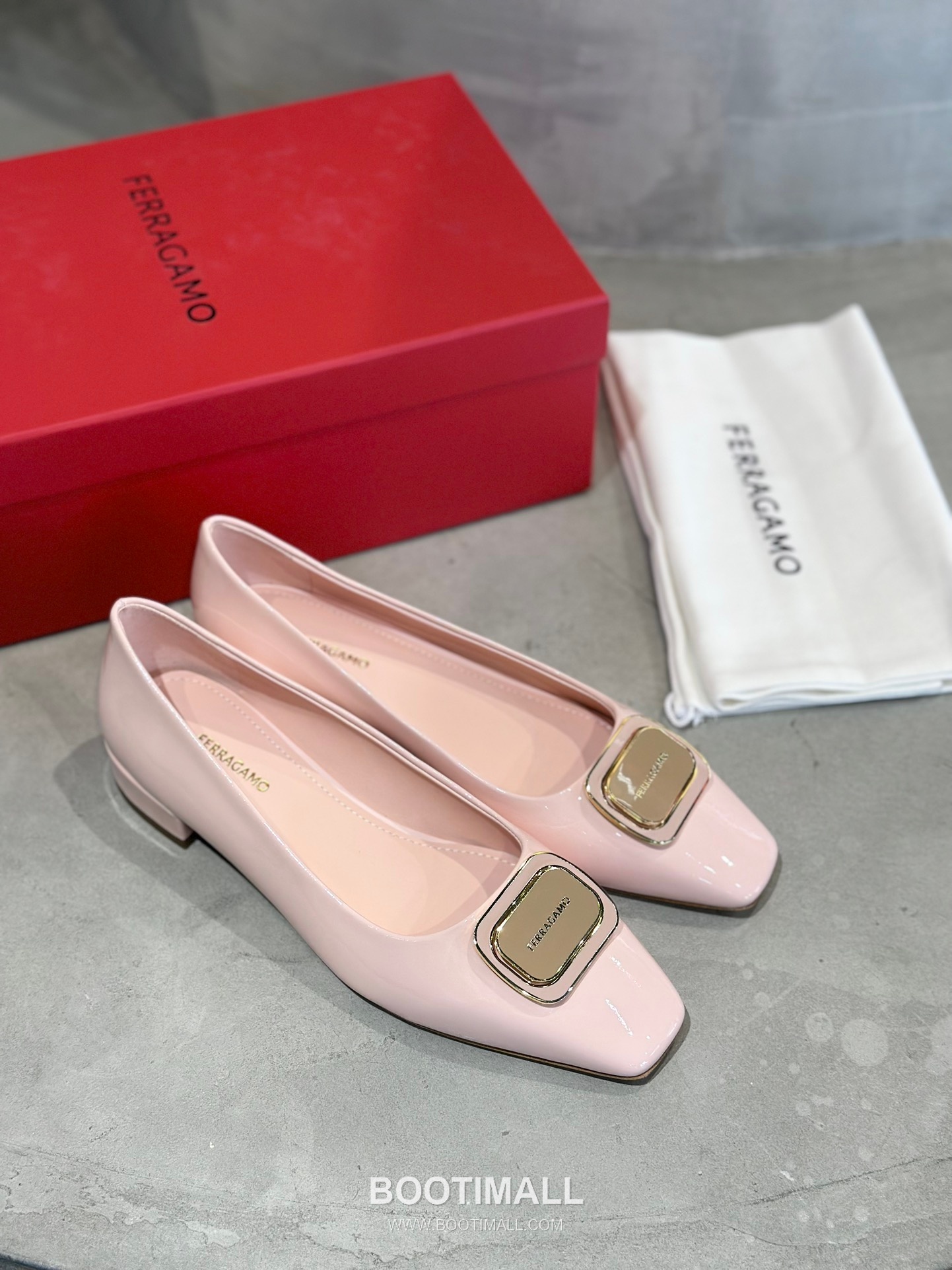 Salvatore Ferragamo Gancini Patent Leather Ballet Flats 살바토레 페라가모 간치니 페이턴트 레더 발레리나 플랫 504845 2cm 6