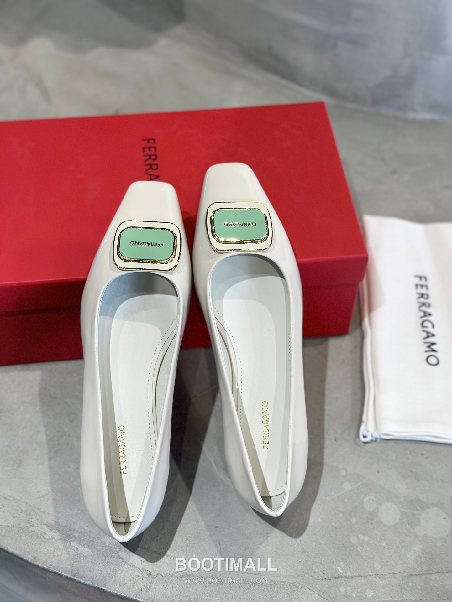 Salvatore Ferragamo Gancini Patent Leather Ballet Flats 살바토레 페라가모 간치니 페이턴트 레더 발레리나 플랫 504845 2cm 1