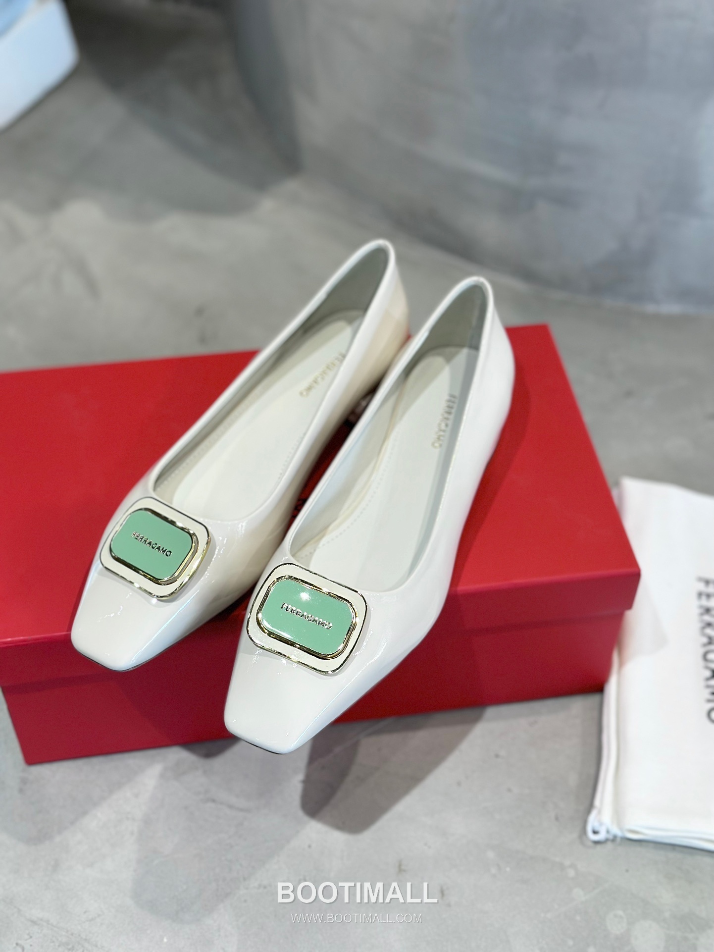 Salvatore Ferragamo Gancini Patent Leather Ballet Flats 살바토레 페라가모 간치니 페이턴트 레더 발레리나 플랫 504845 2cm 5