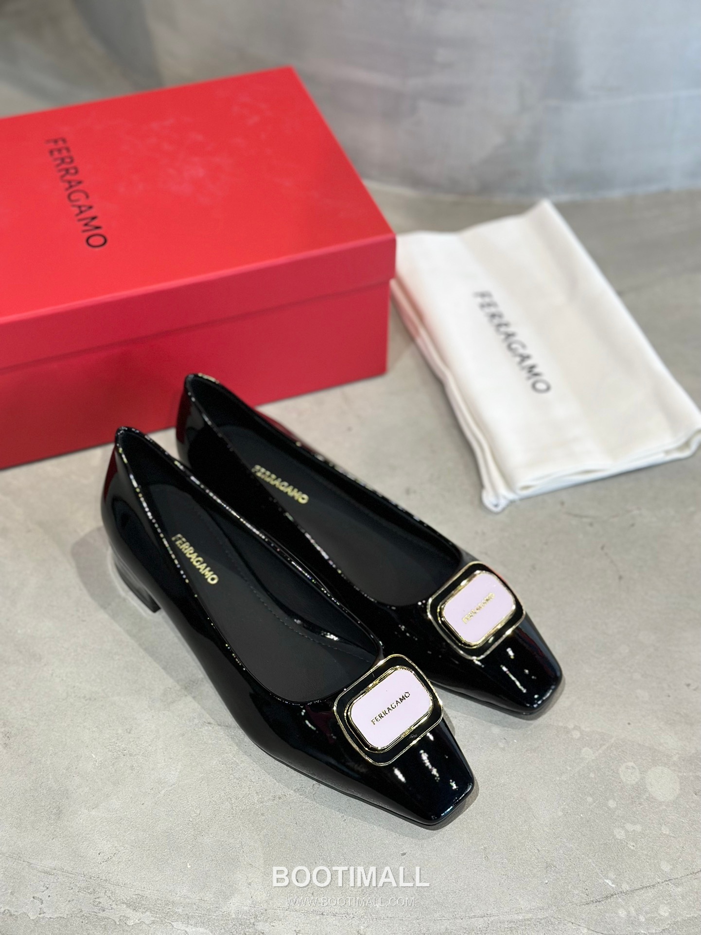 Salvatore Ferragamo Gancini Patent Leather Ballet Flats 살바토레 페라가모 간치니 페이턴트 레더 발레리나 플랫 504845 2cm 6