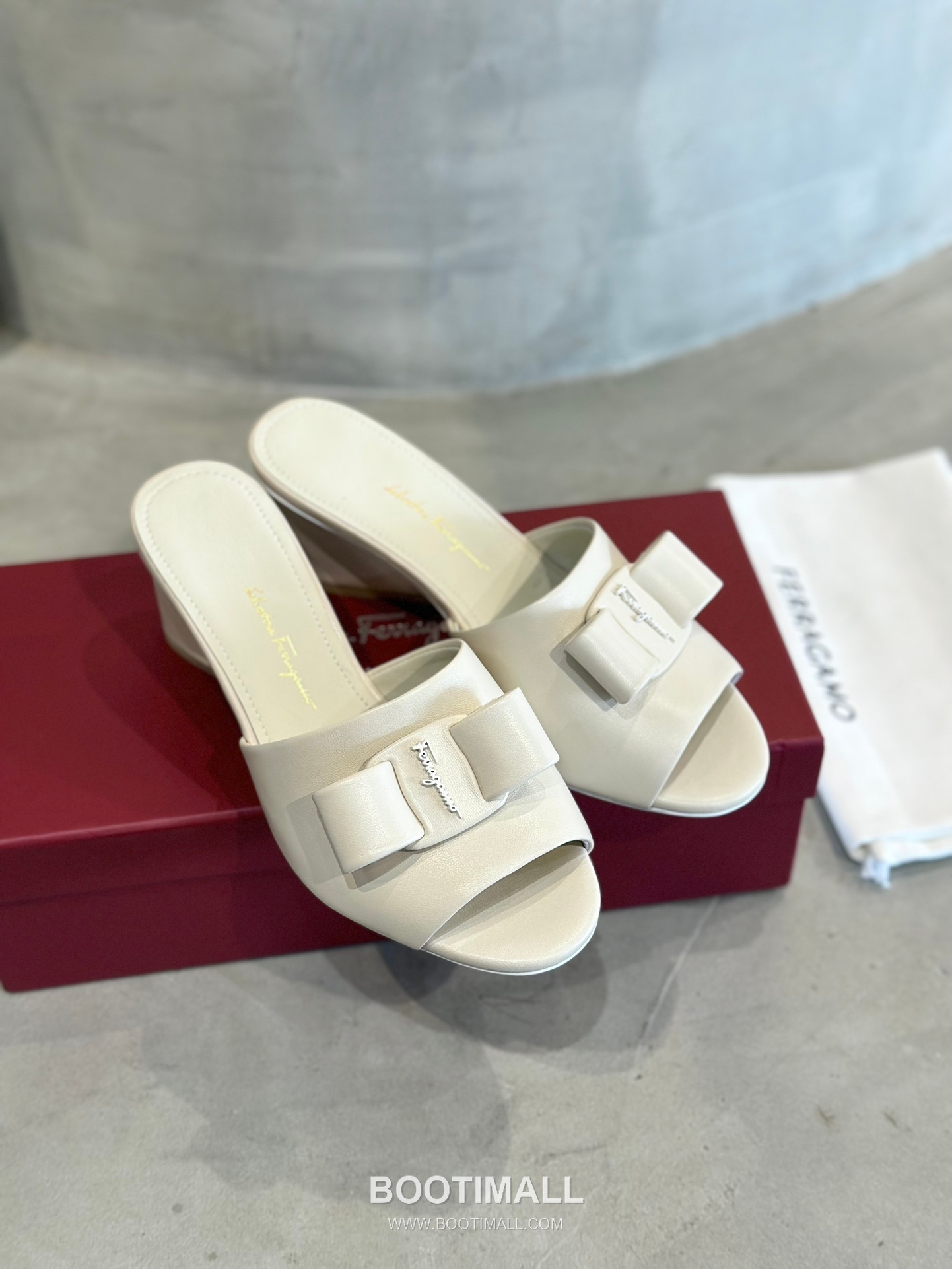 Salvatore Ferragamo Viva Bow Nappa Leather Sandals 살바토레 페라가모 비바 리본 나파 레더 샌들 454039 6cm 6