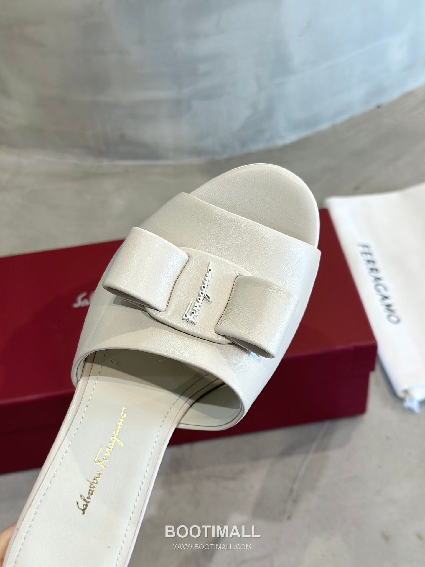 Salvatore Ferragamo Viva Bow Nappa Leather Sandals 살바토레 페라가모 비바 리본 나파 레더 샌들 454039 6cm 8