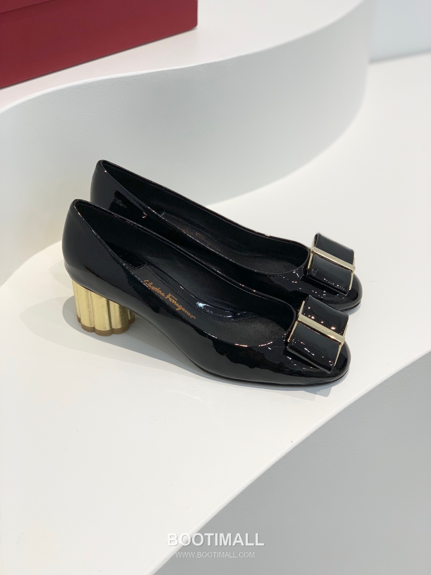 Salvatore Ferragamo Vara Bow Velvet Mid Heel Pumps 살바토레 페라가모 바라 리본 벨벳 미들 힐 펌프스 504845 5cm 4