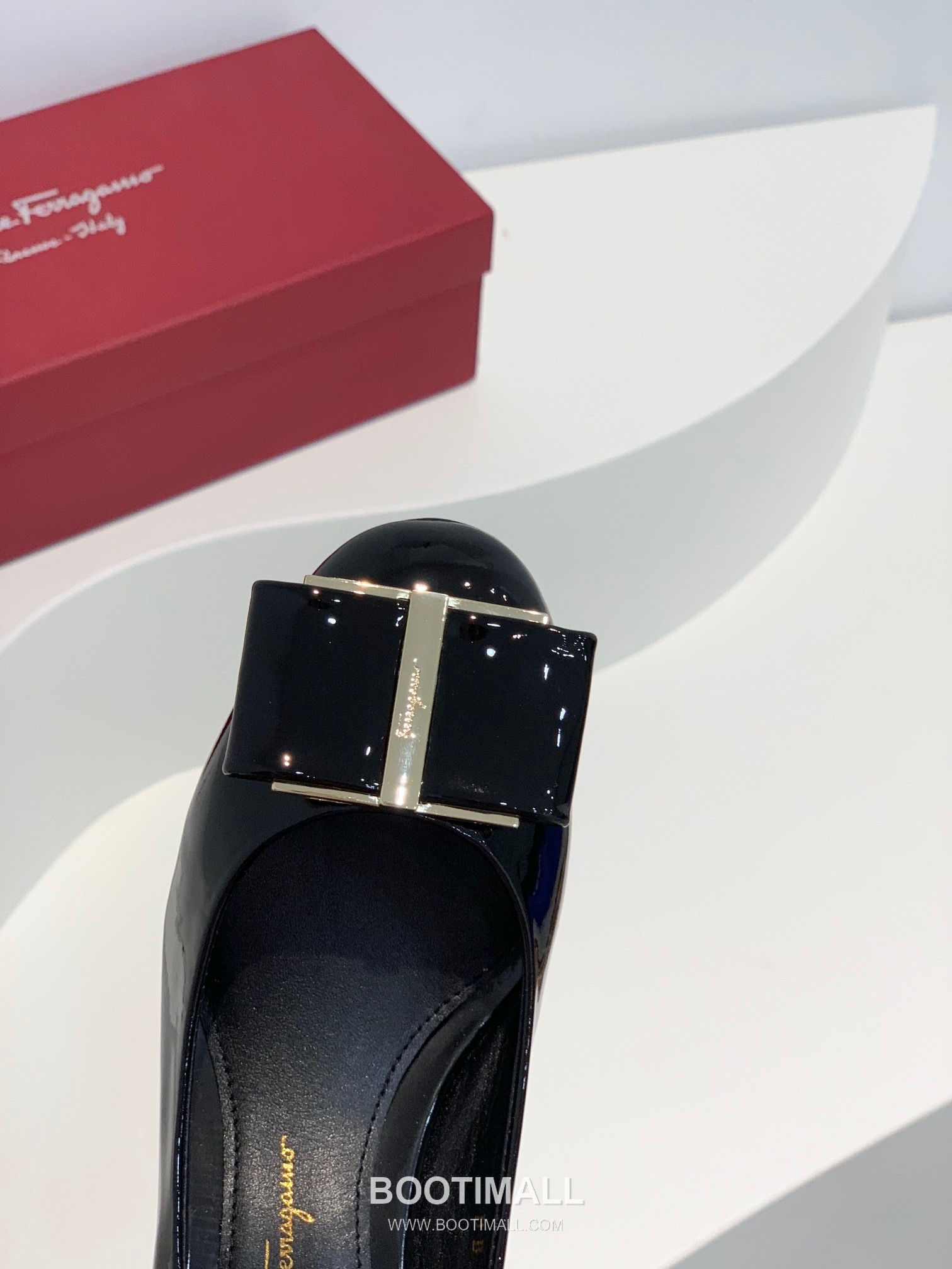 Salvatore Ferragamo Vara Bow Velvet Mid Heel Pumps 살바토레 페라가모 바라 리본 벨벳 미들 힐 펌프스 504845 5cm 7