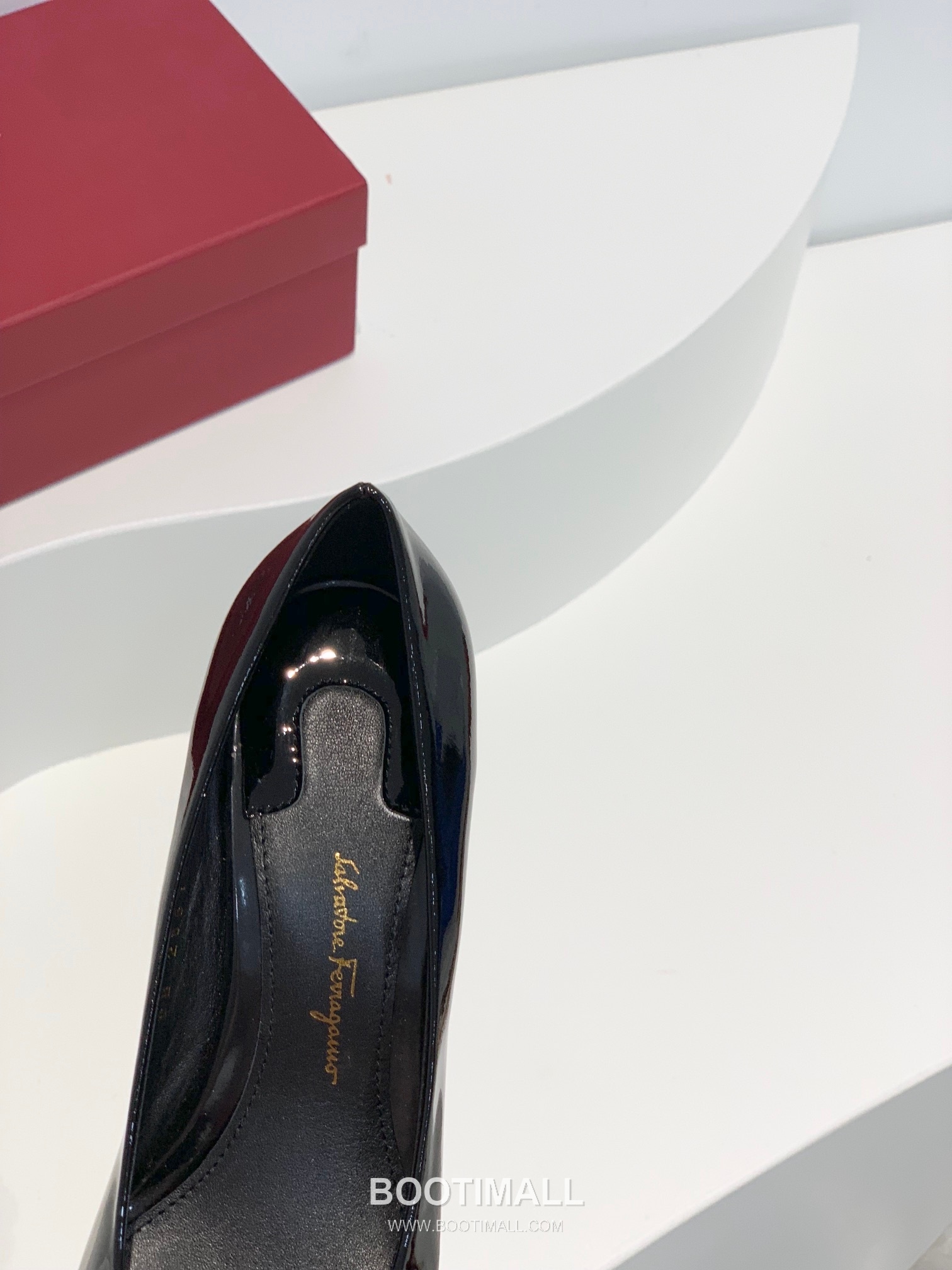 Salvatore Ferragamo Vara Bow Velvet Mid Heel Pumps 살바토레 페라가모 바라 리본 벨벳 미들 힐 펌프스 504845 5cm 8