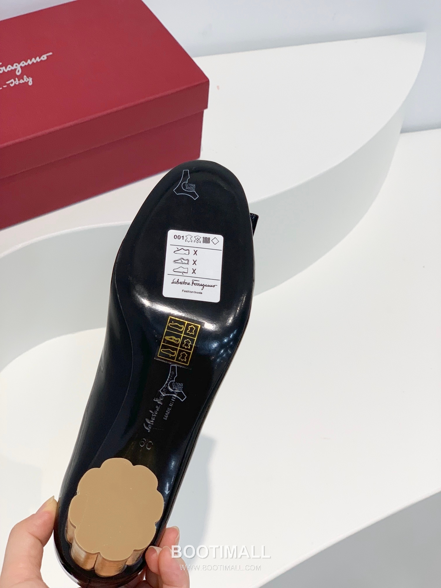 Salvatore Ferragamo Vara Bow Velvet Mid Heel Pumps 살바토레 페라가모 바라 리본 벨벳 미들 힐 펌프스 504845 5cm 9