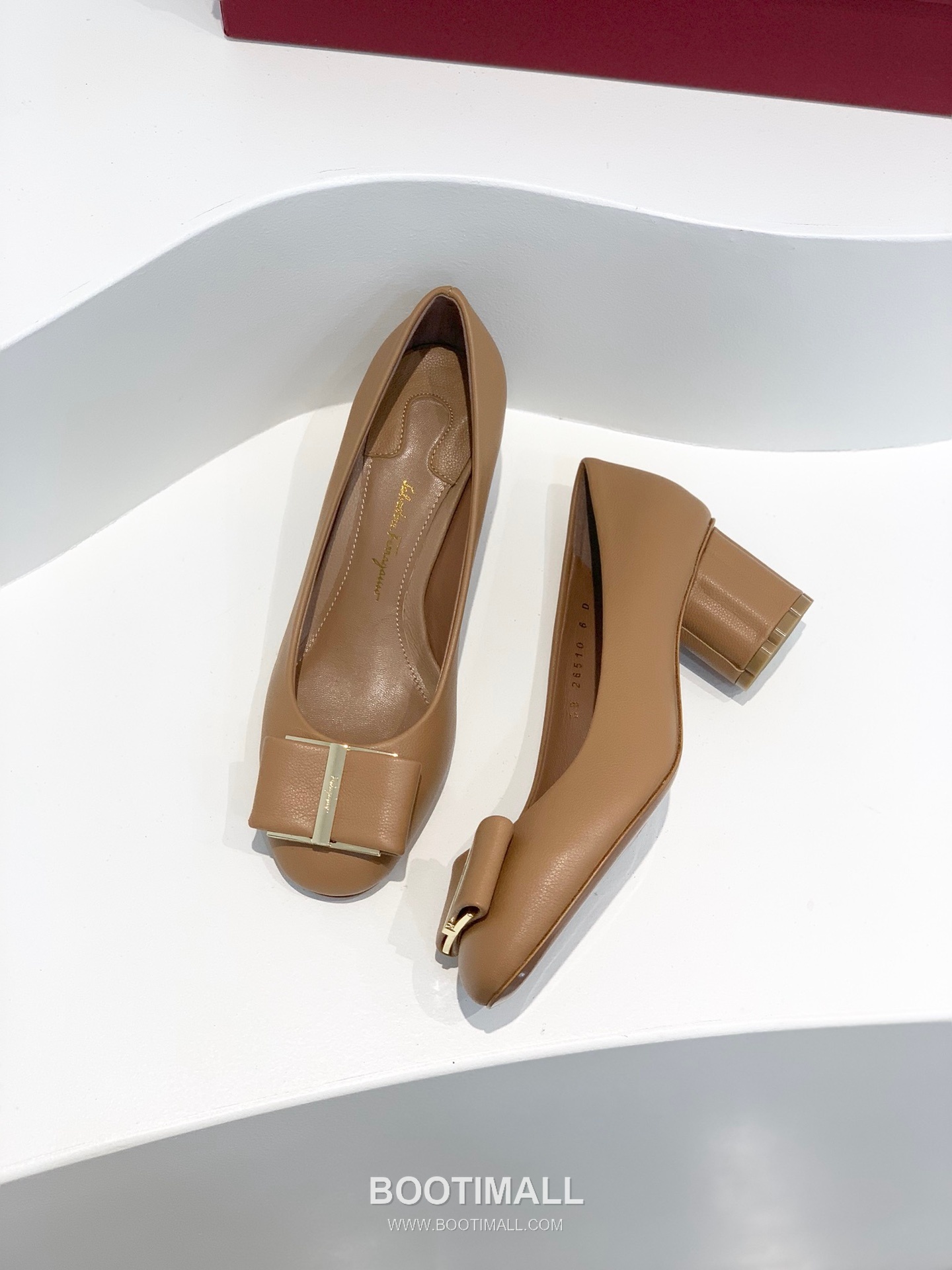 Salvatore Ferragamo Vara Bow Velvet Mid Heel Pumps 살바토레 페라가모 바라 리본 벨벳 미들 힐 펌프스 504845 5cm 3