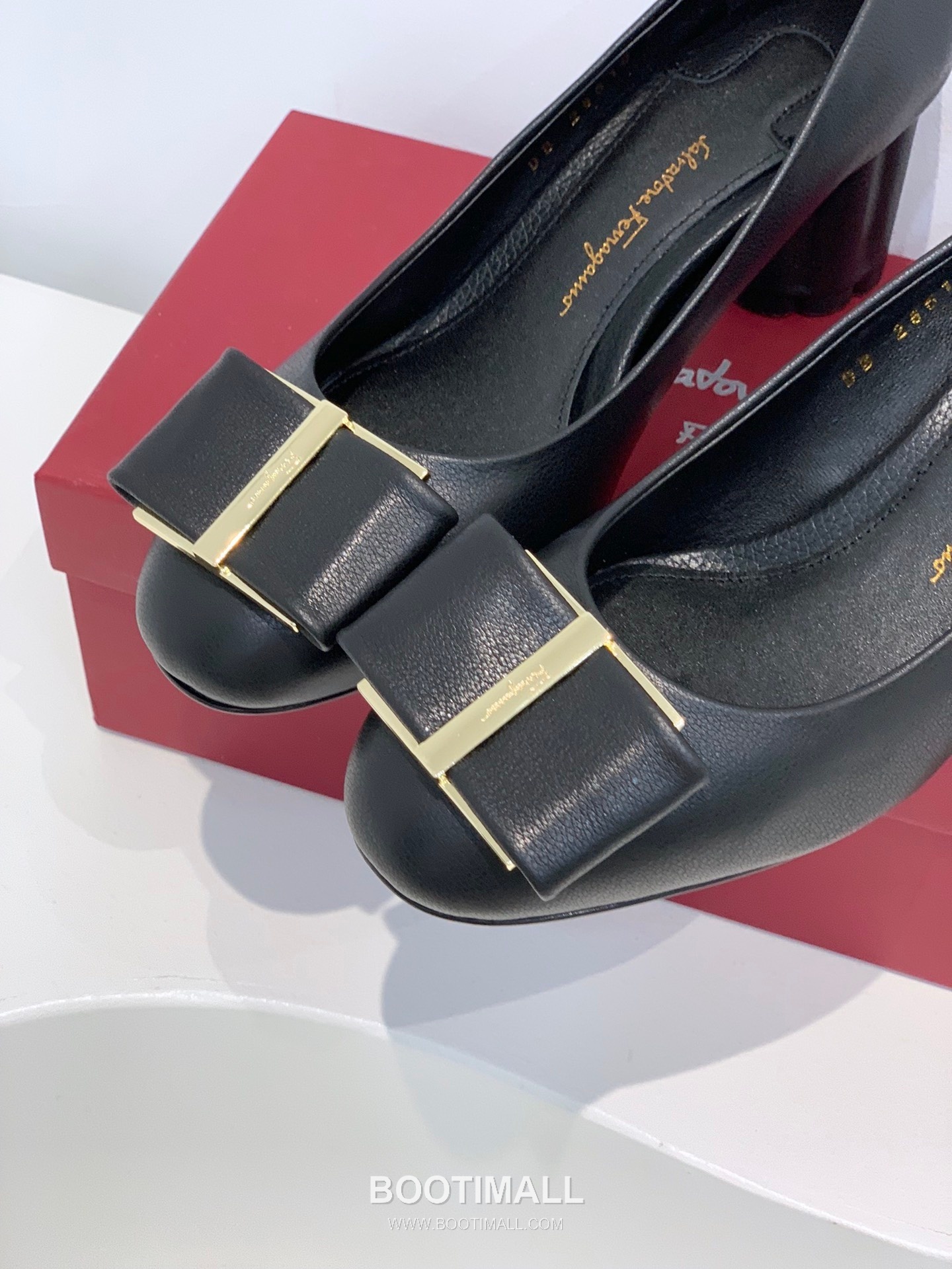 Salvatore Ferragamo Vara Bow Velvet Mid Heel Pumps 살바토레 페라가모 바라 리본 벨벳 미들 힐 펌프스 504845 5cm 8