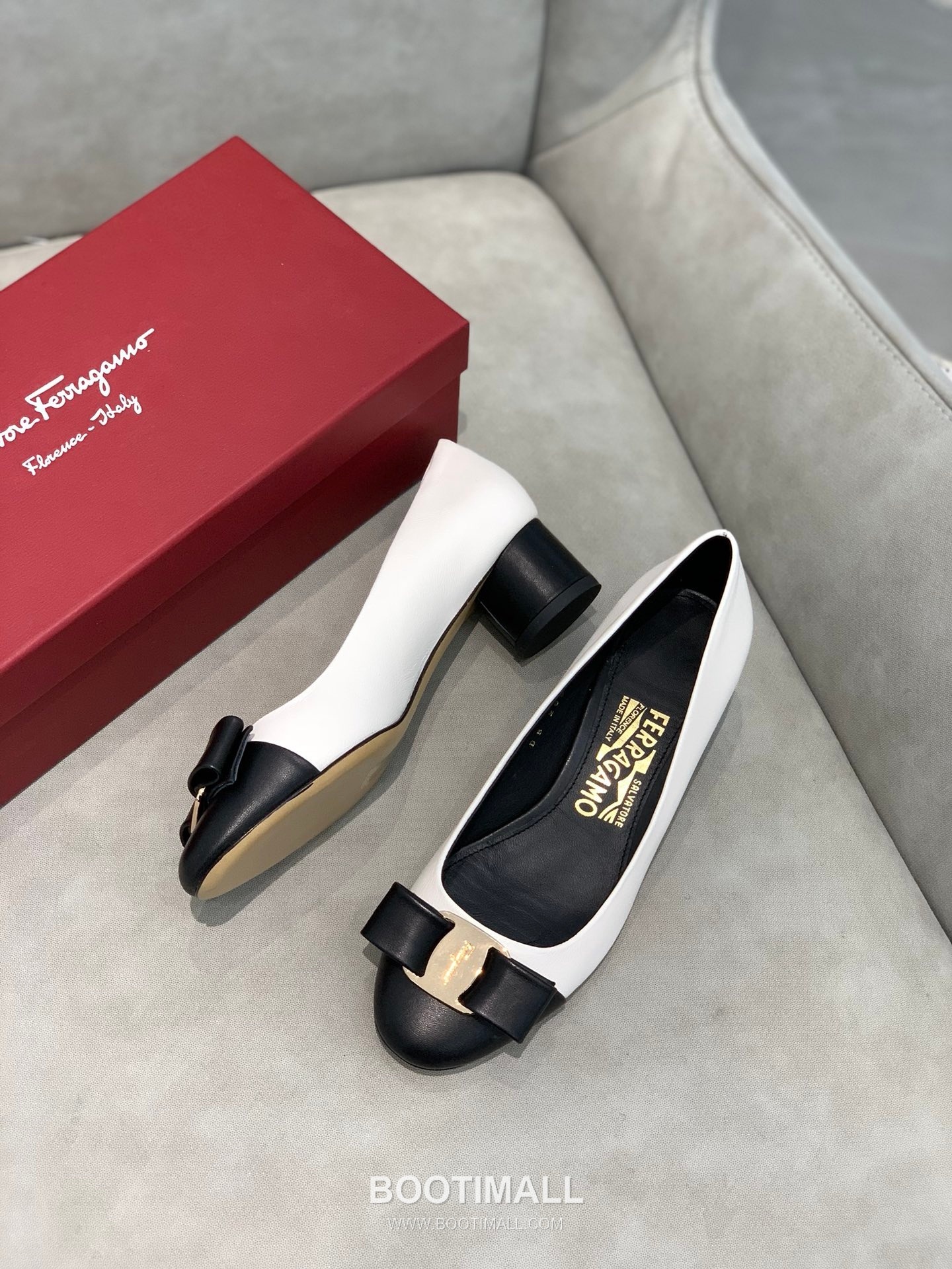 Salvatore Ferragamo Vara Bow Nappa Leather Mid Heel Pumps 살바토레 페라가모 바라 리본 나파 레더 미들 힐 펌프스 504845 3cm 3