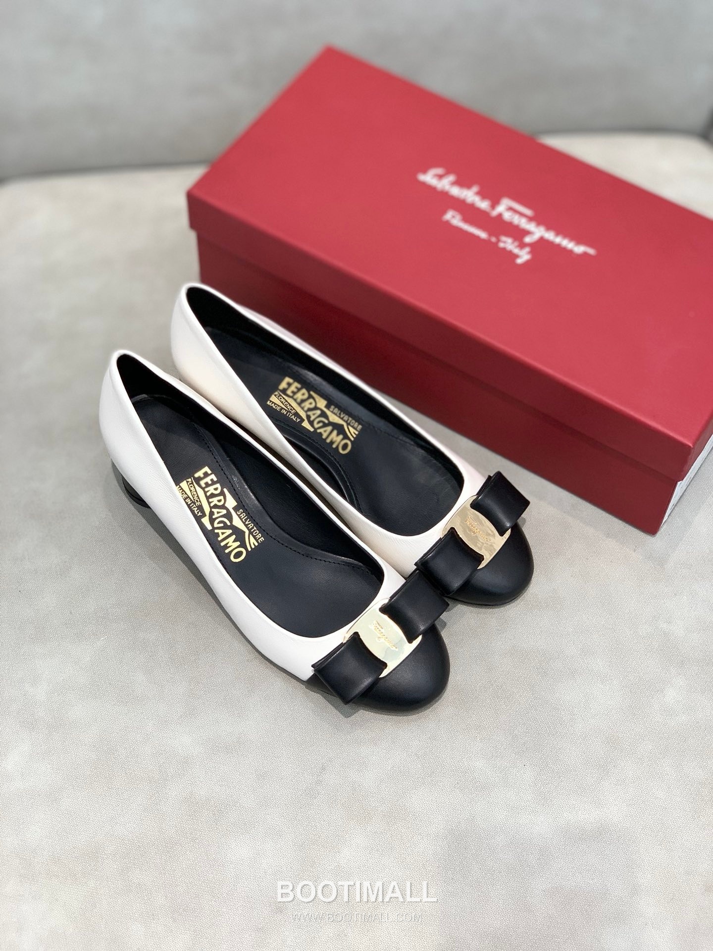 Salvatore Ferragamo Vara Bow Nappa Leather Mid Heel Pumps 살바토레 페라가모 바라 리본 나파 레더 미들 힐 펌프스 504845 3cm 7