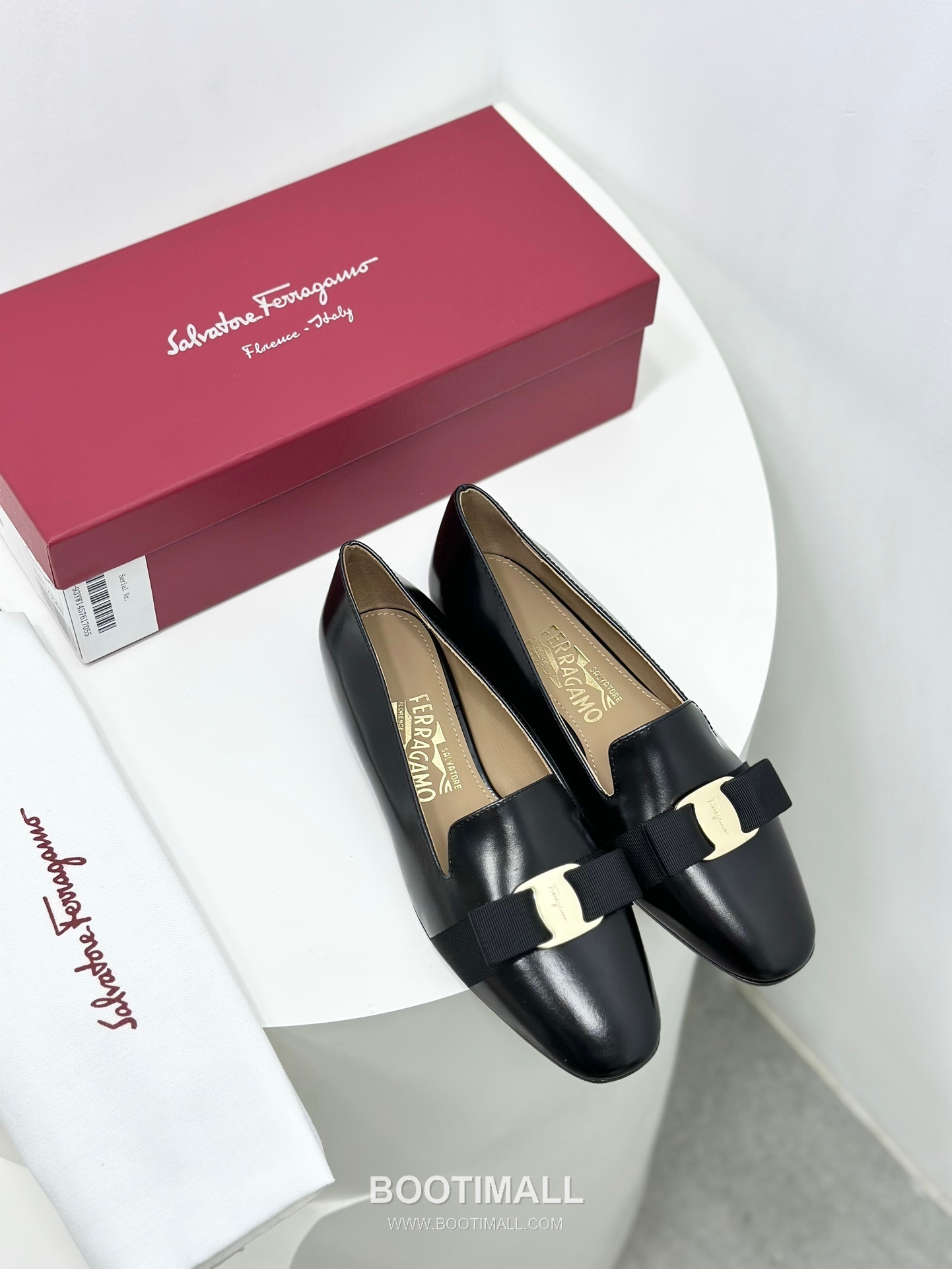 Salvatore Ferragamo Vara Bow Leather Loafer Flats 살바토레 페라가모 바라 리본 레더 로퍼 플랫 504845 1cm 4