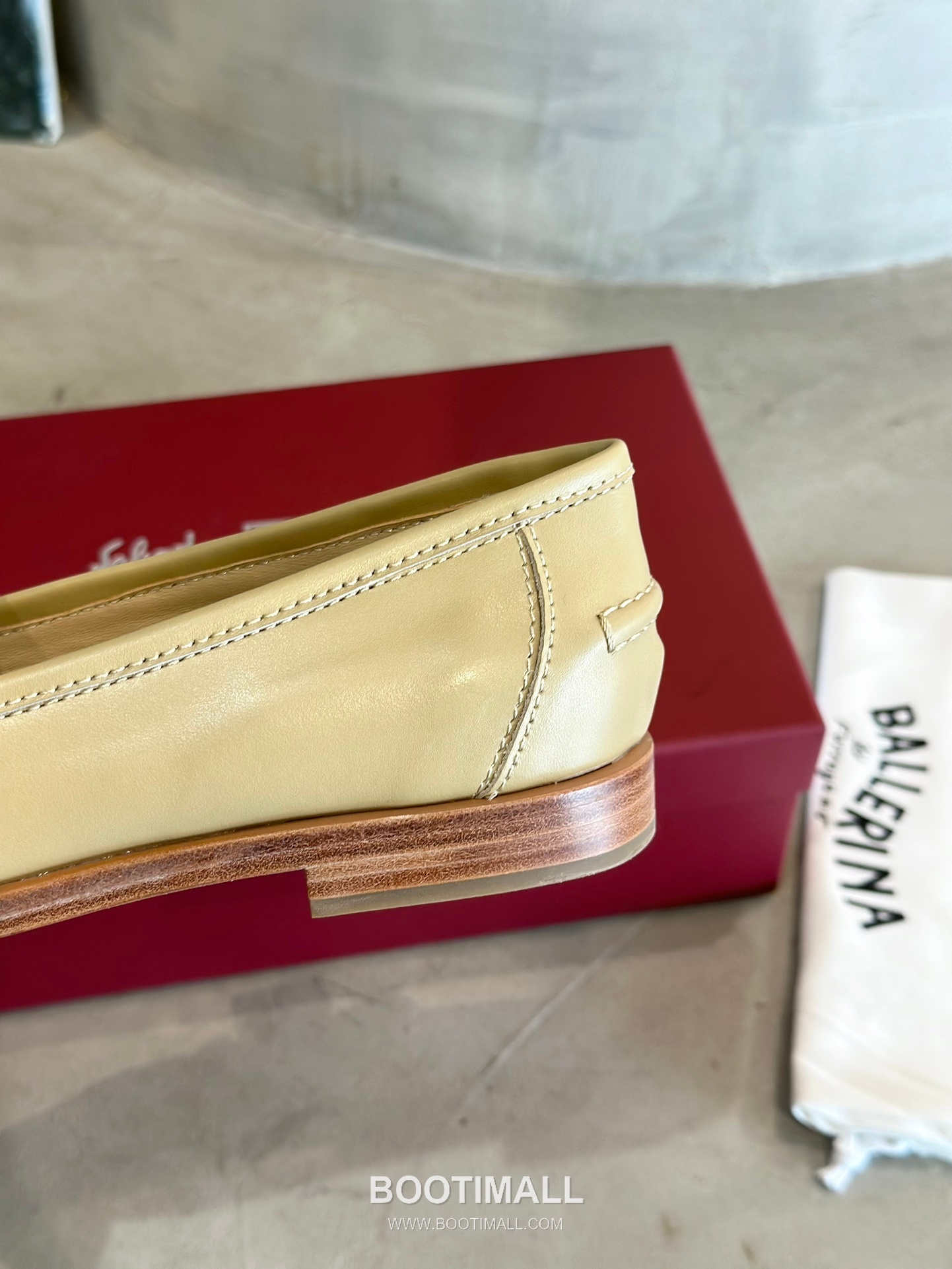 Salvatore Ferragamo Viva Bow Leather Loafer Flats 살바토레 페라가모 비바 리본 레더 로퍼 플랫 555048 2cm 8