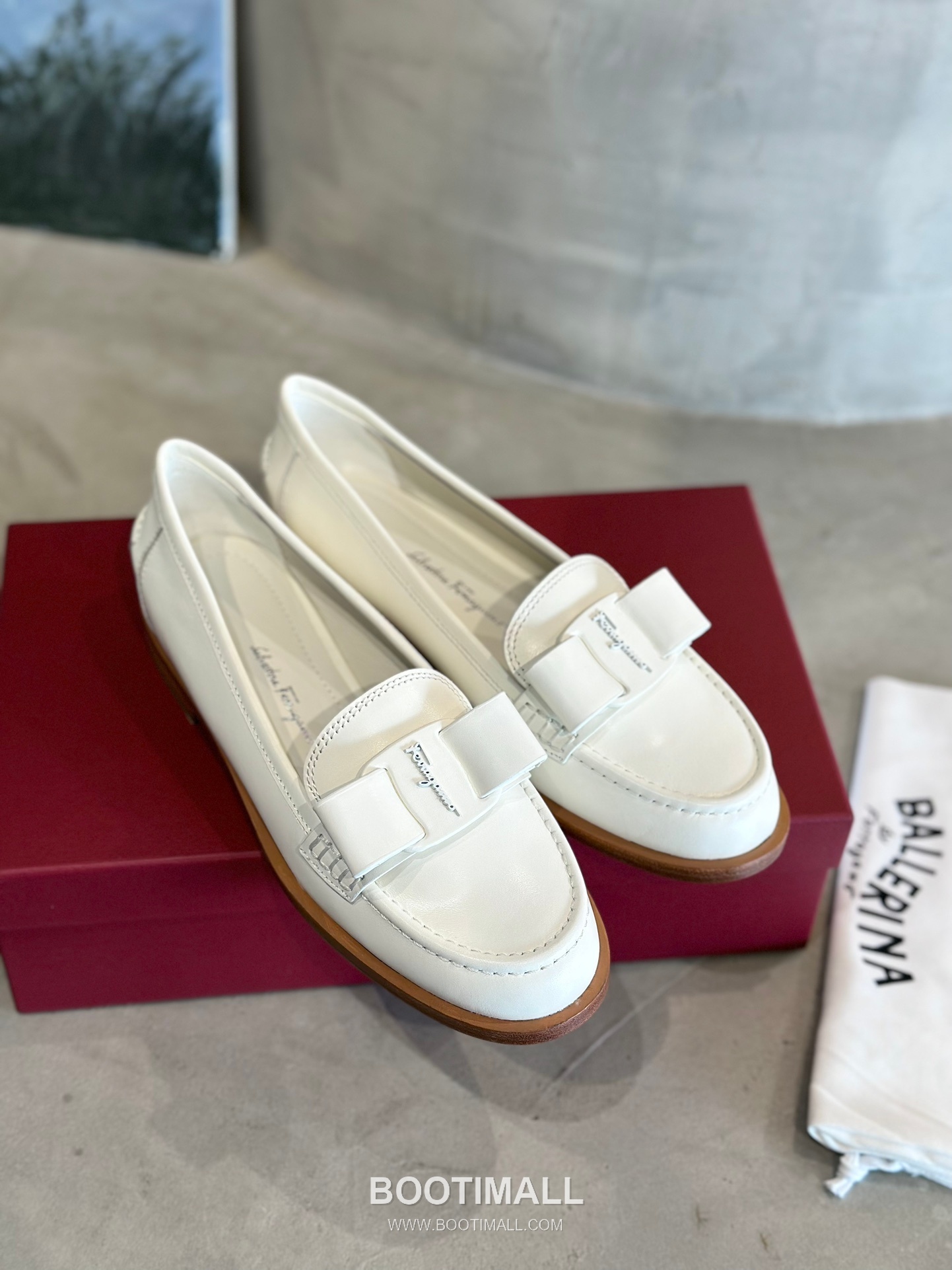 Salvatore Ferragamo Viva Bow Leather Loafer Flats 살바토레 페라가모 비바 리본 레더 로퍼 플랫 555048 2cm 6