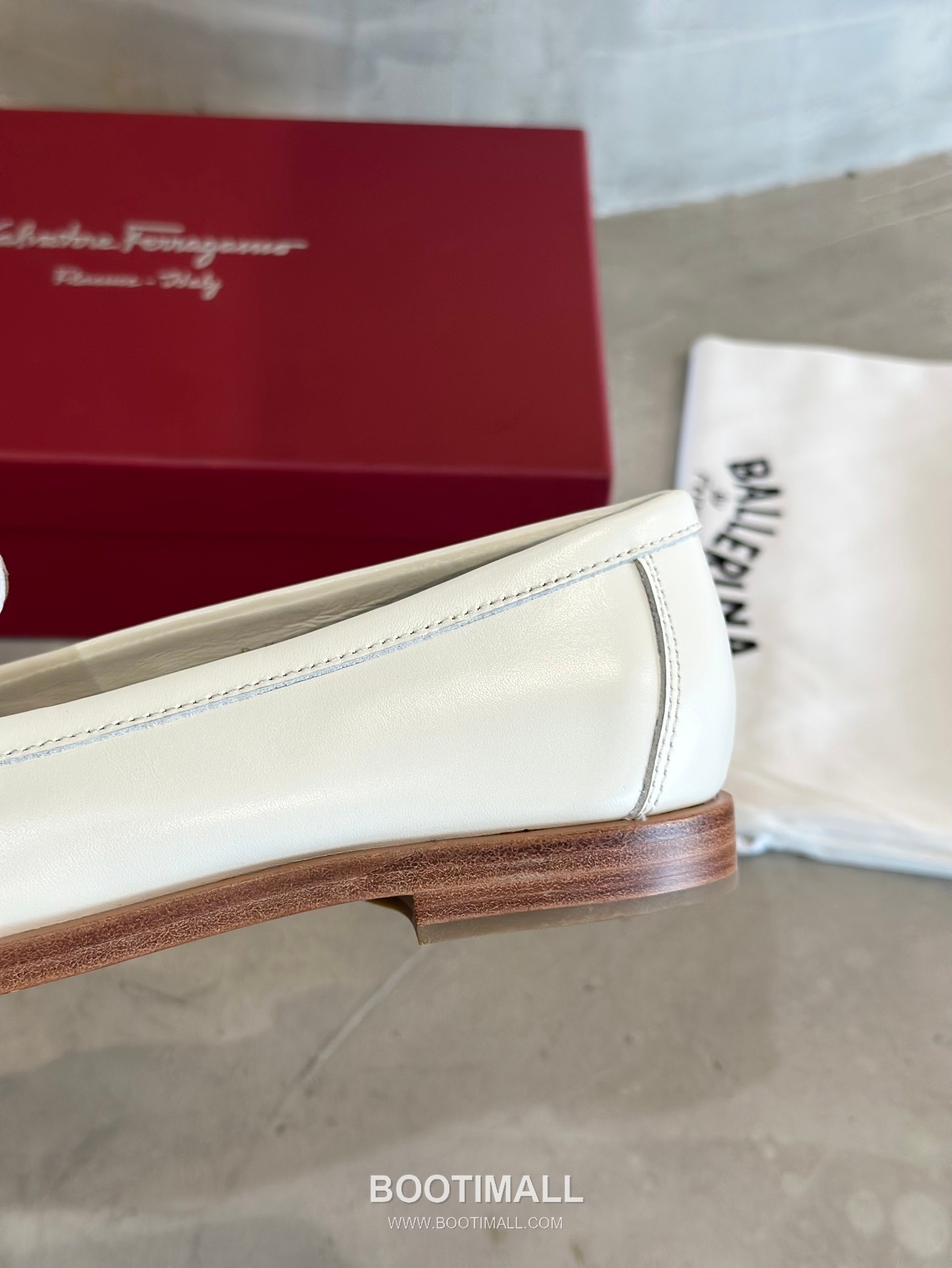 Salvatore Ferragamo Gancini Goatskin Leather Loafer Flats 살바토레 페라가모 간치니 고트스킨 레더 로퍼 플랫 555048 2cm 7