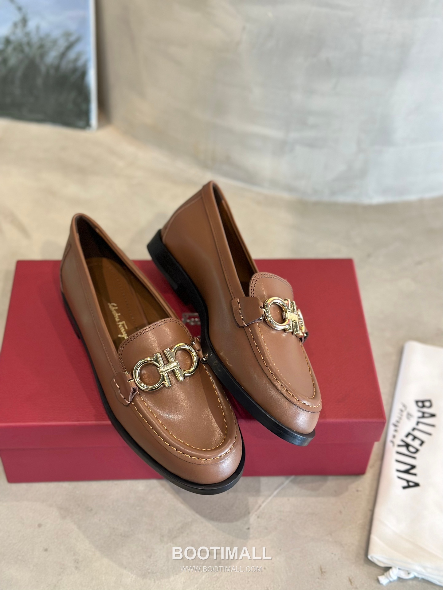 Salvatore Ferragamo Gancini Goatskin Leather Loafer Flats 살바토레 페라가모 간치니 고트스킨 레더 로퍼 플랫 555048 2cm 7