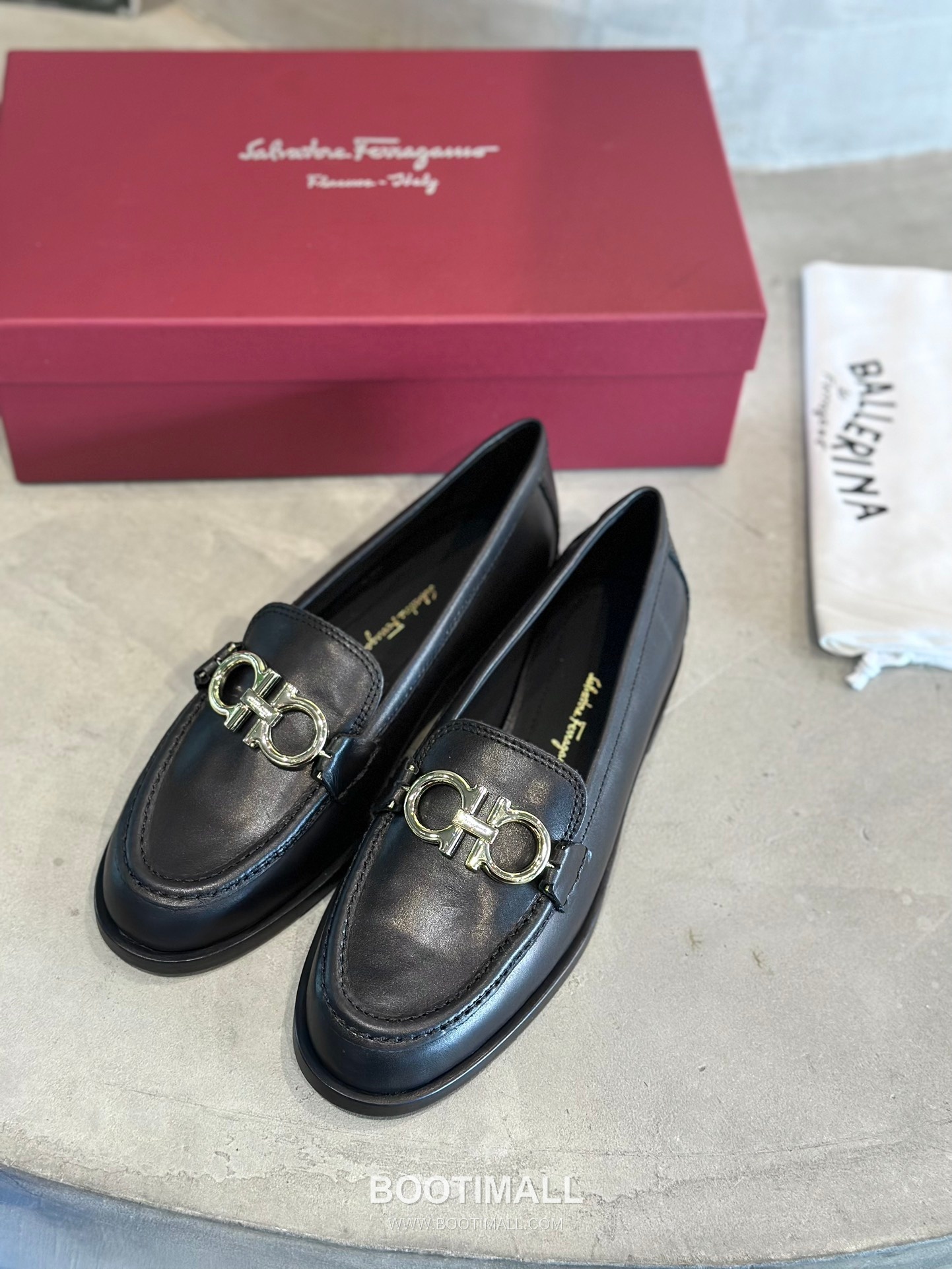 Salvatore Ferragamo Gancini Goatskin Leather Loafer Flats 살바토레 페라가모 간치니 고트스킨 레더 로퍼 플랫 555048 2cm 1