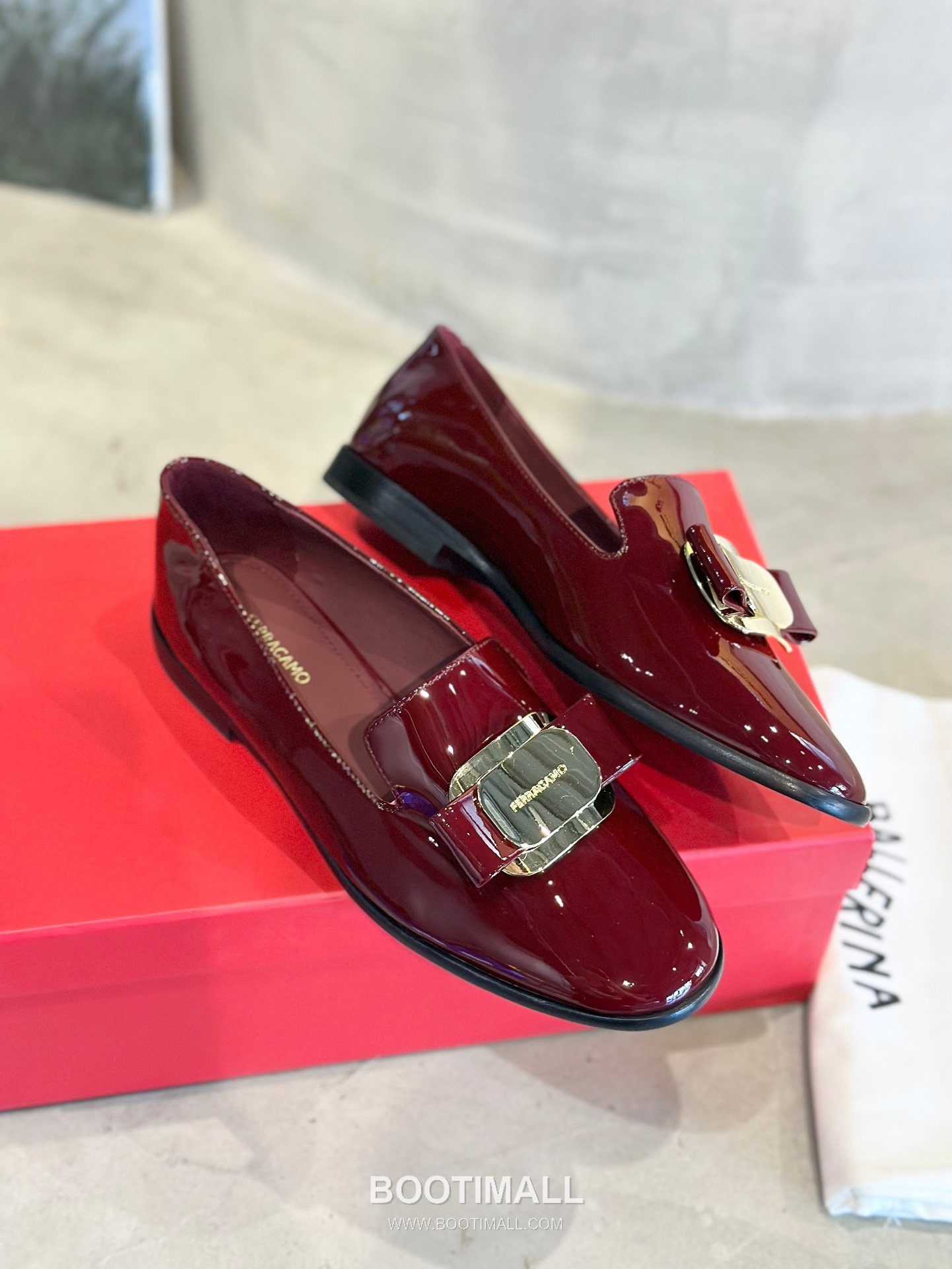 Salvatore Ferragamo Vara Bow Patent Leather Loafer Moccasins 살바토레 페라가모 바라 리본 페이턴트 레더 로퍼 모카신 555048 2cm 4