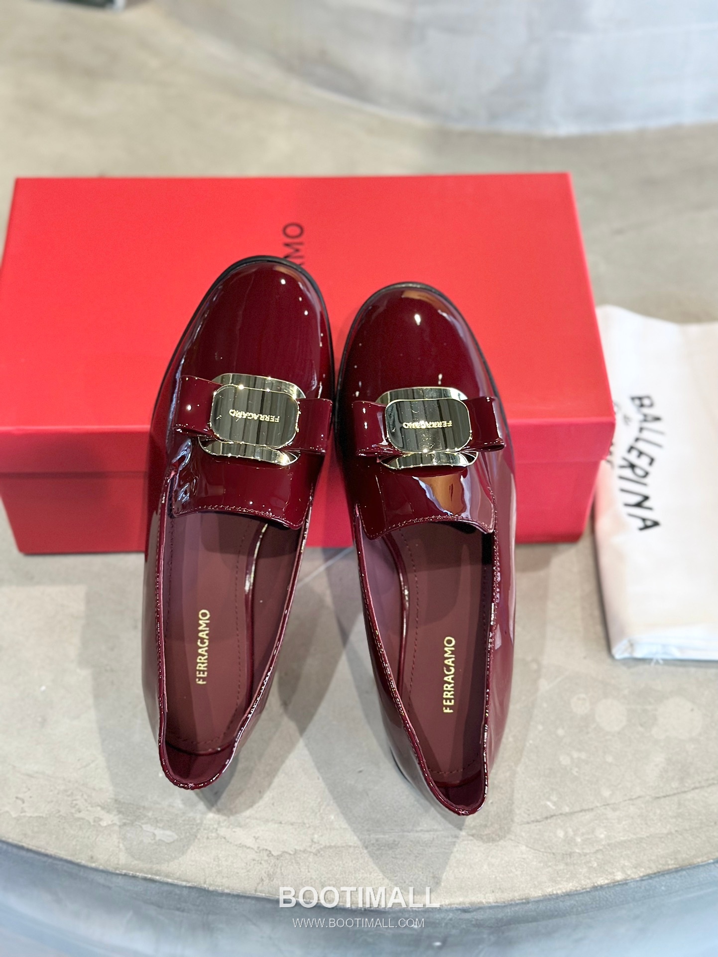 Salvatore Ferragamo Vara Bow Patent Leather Loafer Moccasins 살바토레 페라가모 바라 리본 페이턴트 레더 로퍼 모카신 555048 2cm 5