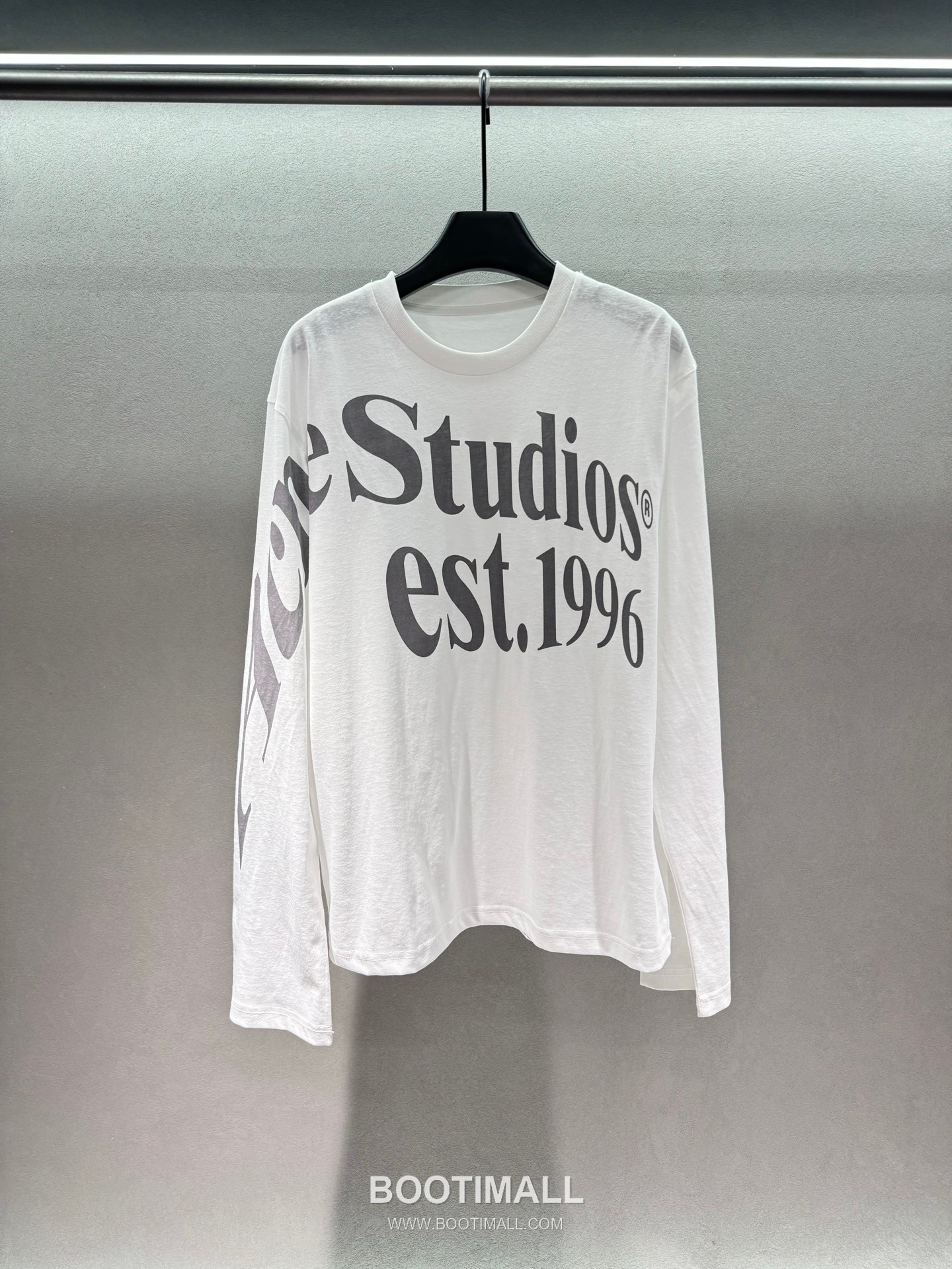 Acne Studios SS26 Distressed Logo Long Sleeve T-Shirt 아크네 스튜디오 SS26 디스트레스드 로고 롱슬리브 티셔츠 6