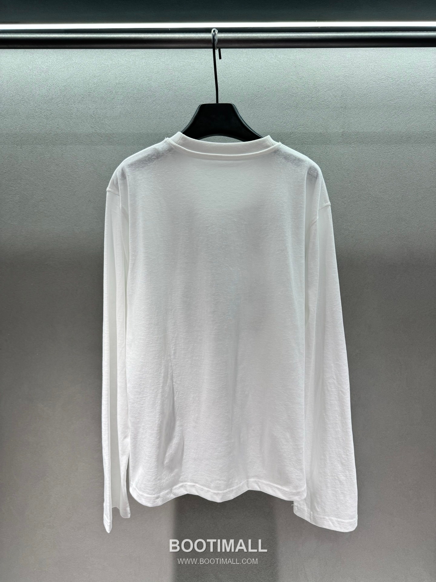 Acne Studios SS26 Distressed Logo Long Sleeve T-Shirt 아크네 스튜디오 SS26 디스트레스드 로고 롱슬리브 티셔츠 13