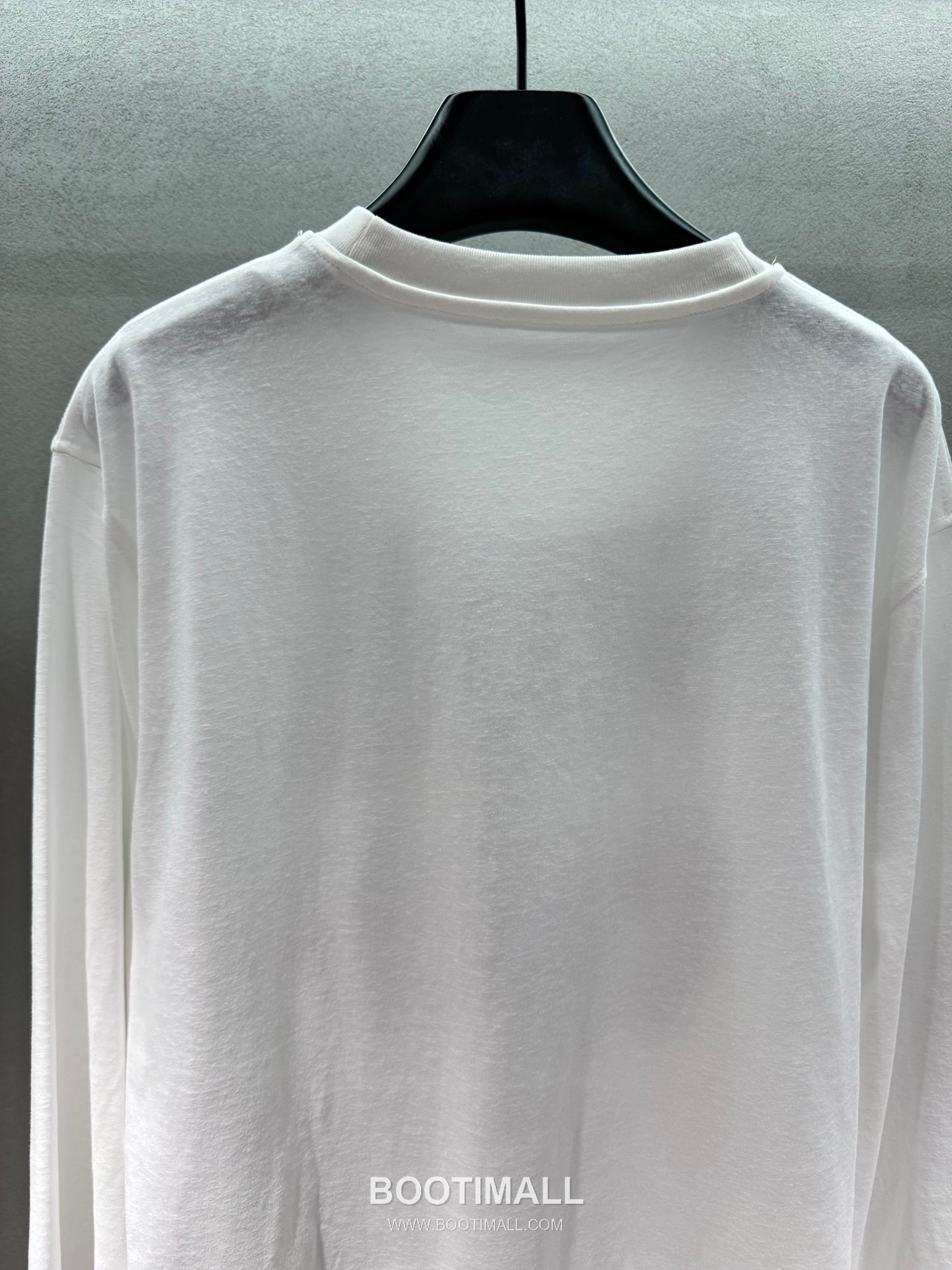 Acne Studios SS26 Distressed Logo Long Sleeve T-Shirt 아크네 스튜디오 SS26 디스트레스드 로고 롱슬리브 티셔츠 14
