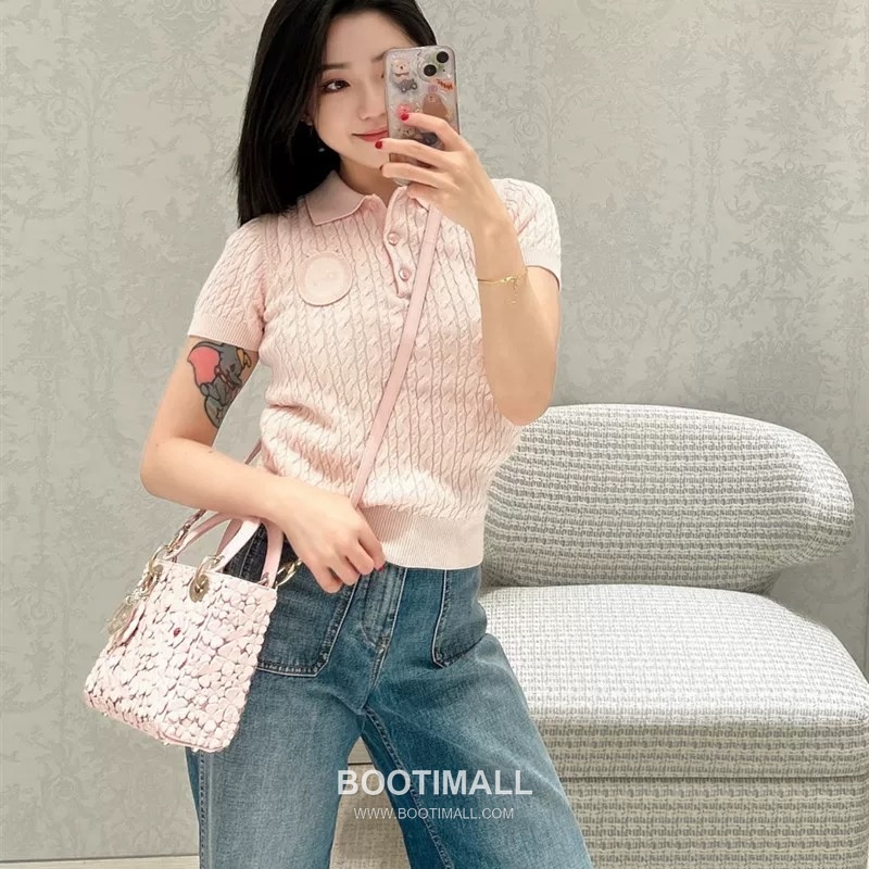 Dior Rococo CD Mother-of-Pearl Button Ribbed Cable-Knit Pink Short Sleeve Knit Top 디올 로코코 CD 자개 버튼 리브 케이블 니트 핑크 반팔 탑 5