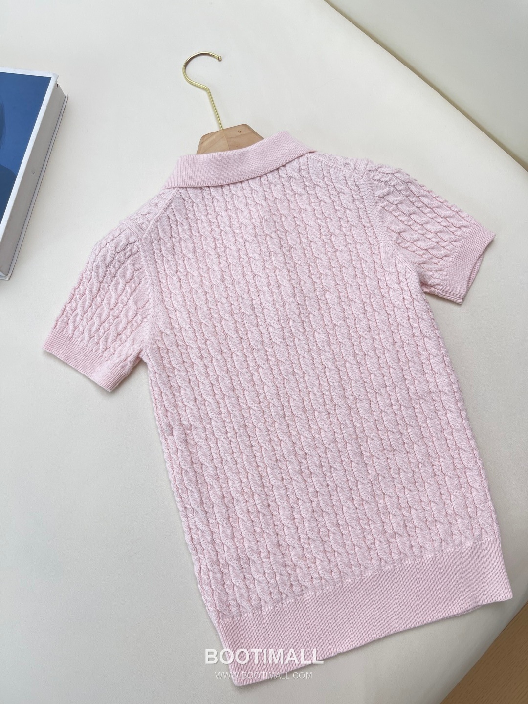Dior Rococo CD Mother-of-Pearl Button Ribbed Cable-Knit Pink Short Sleeve Knit Top 디올 로코코 CD 자개 버튼 리브 케이블 니트 핑크 반팔 탑 16
