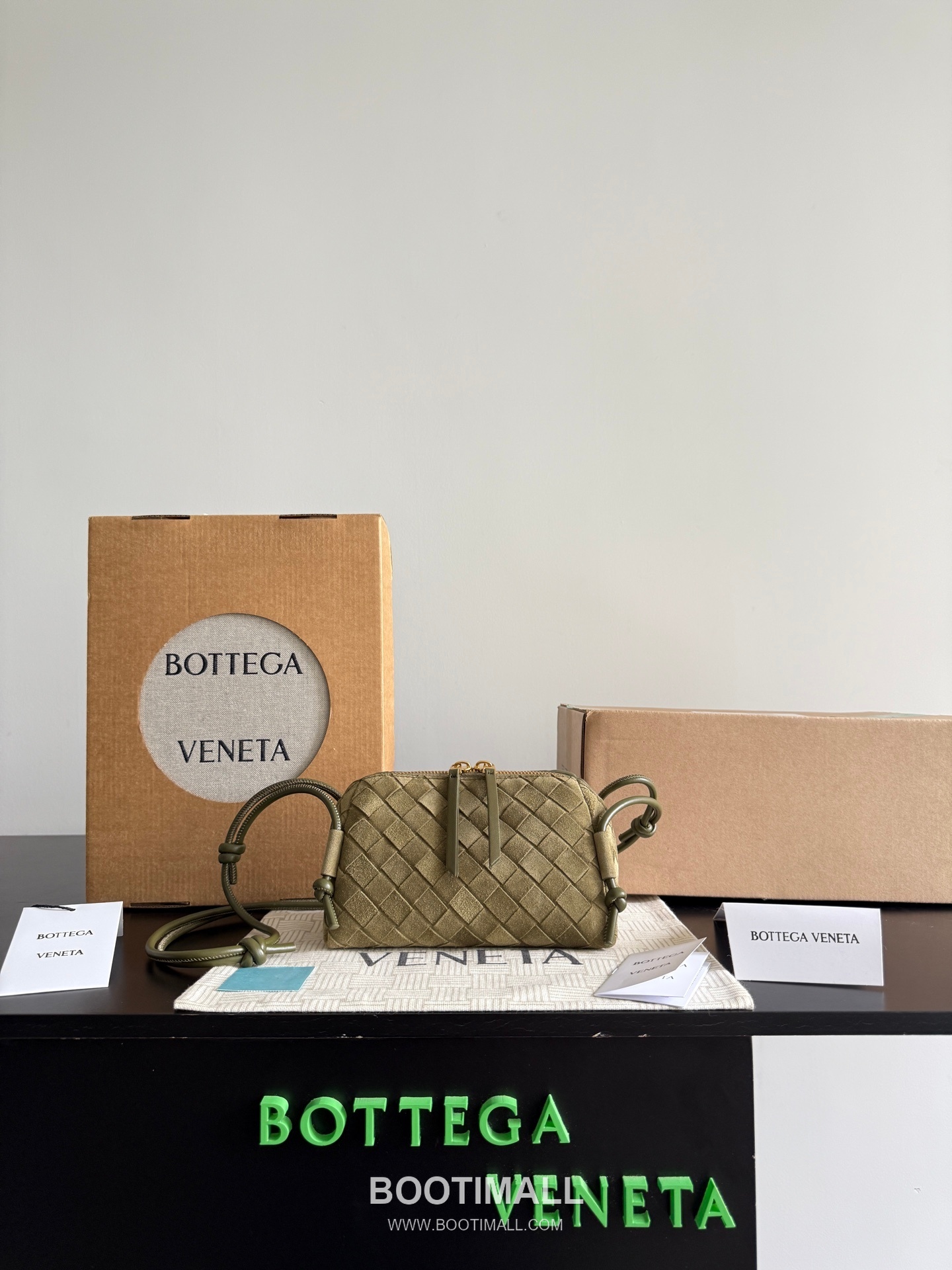 Bottega Veneta Concert Pouch 794258 Crossbody Bag 보테가 베네타 콘서트 파우치 794258 크로스백 19cm 1