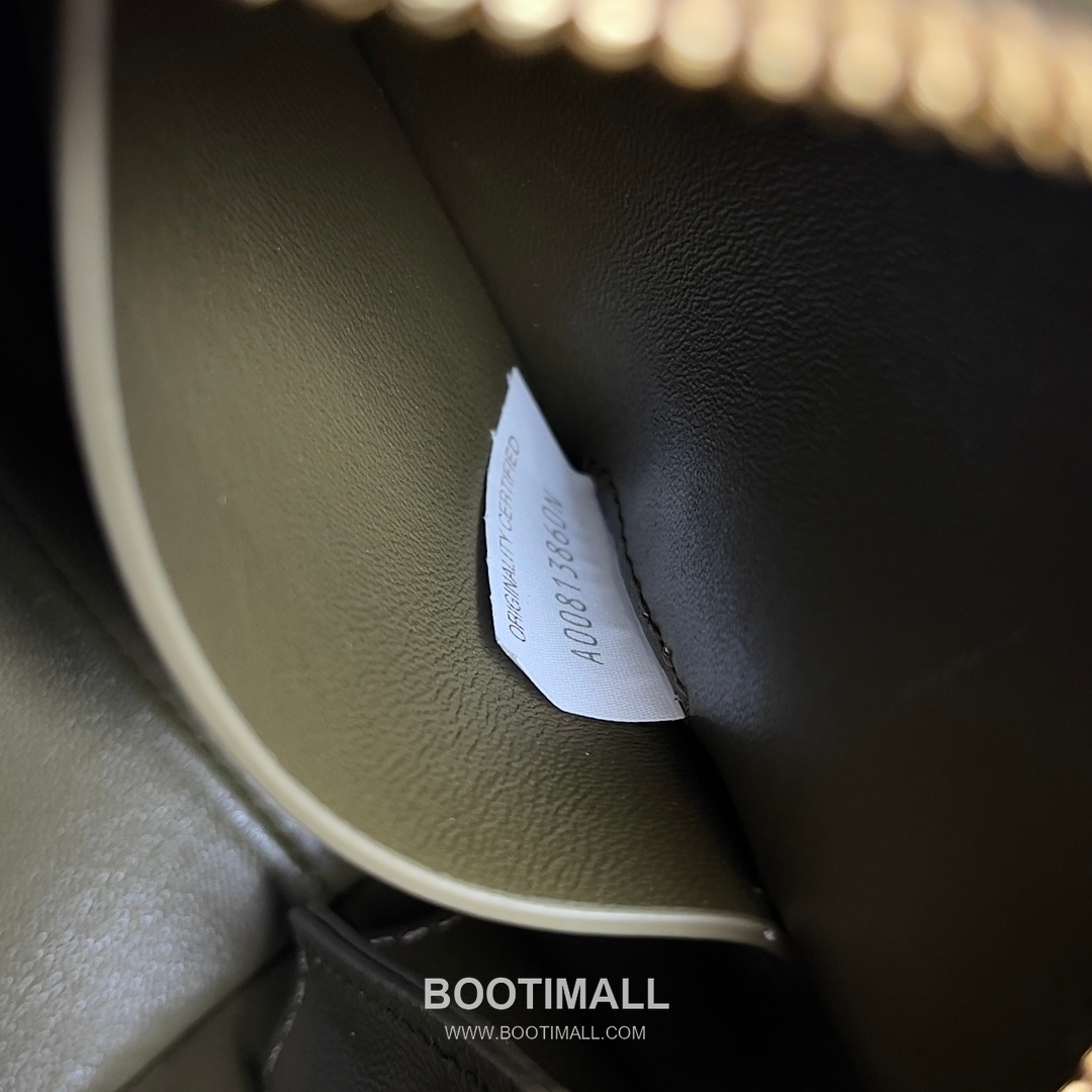 Bottega Veneta Concert Pouch Intrecciato Leather Mini Crossbody Bag 보테가베네타 콘서트 파우치 인트레치아토 가죽 미니 크로스백 18.5cm 8