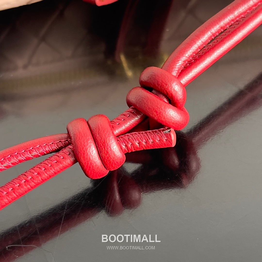 Bottega Veneta Concert Pouch Mini Intrecciato Leather Crossbody Bag 보테가 베네타 콘서트 파우치 미니 794258 인트레치아토 레더 크로스백 18.5cm 7