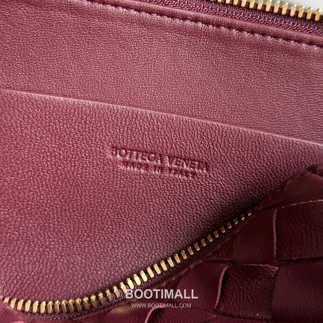 Bottega Veneta Concert Pouch Mini Intrecciato Leather Crossbody Bag 보테가 베네타 콘서트 파우치 미니 794258 인트레치아토 레더 크로스백 18.5cm 7