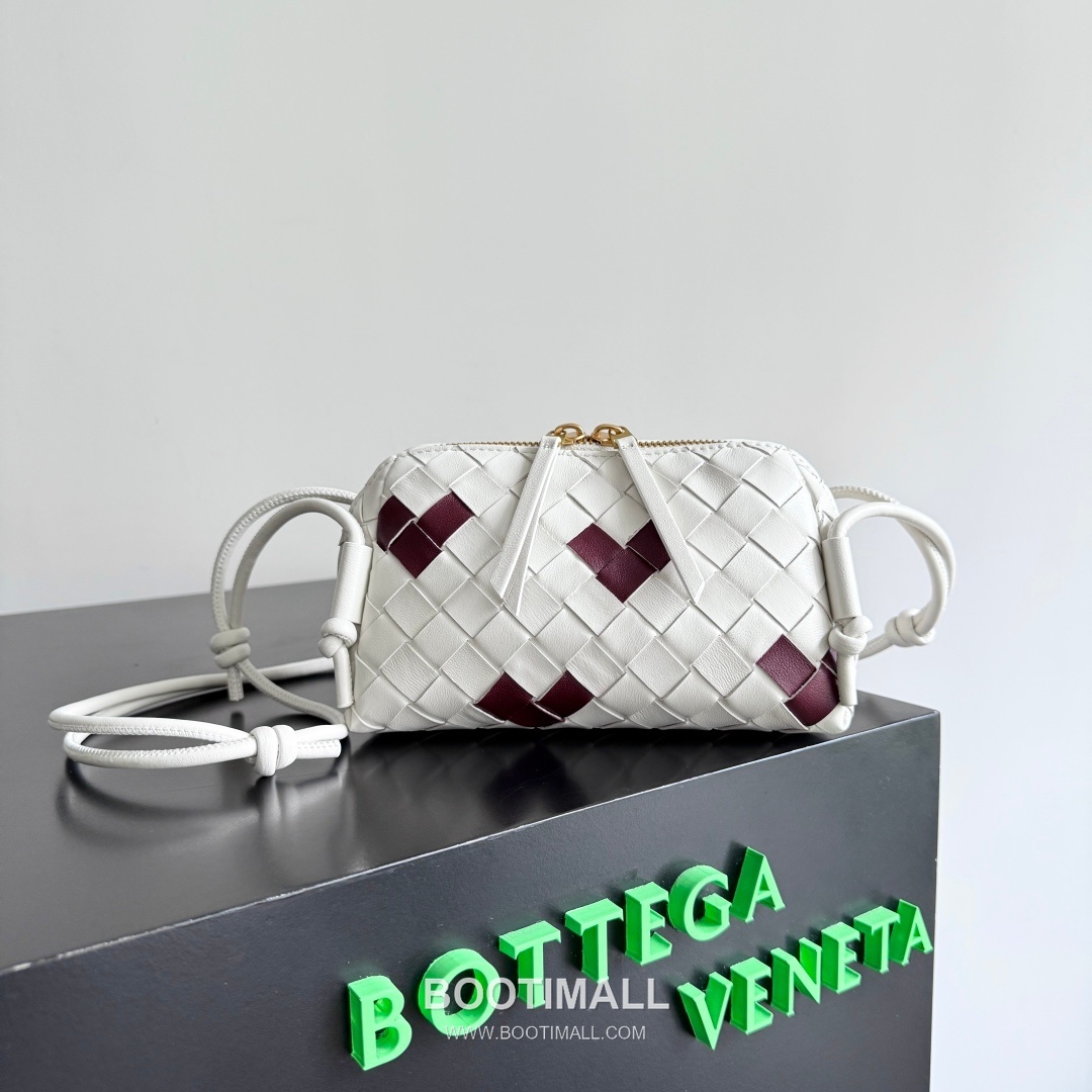 Bottega Veneta Concert Pouch Mini Intrecciato Leather Crossbody Bag 보테가 베네타 콘서트 파우치 미니 794258 인트레치아토 레더 크로스백 18.5cm 2