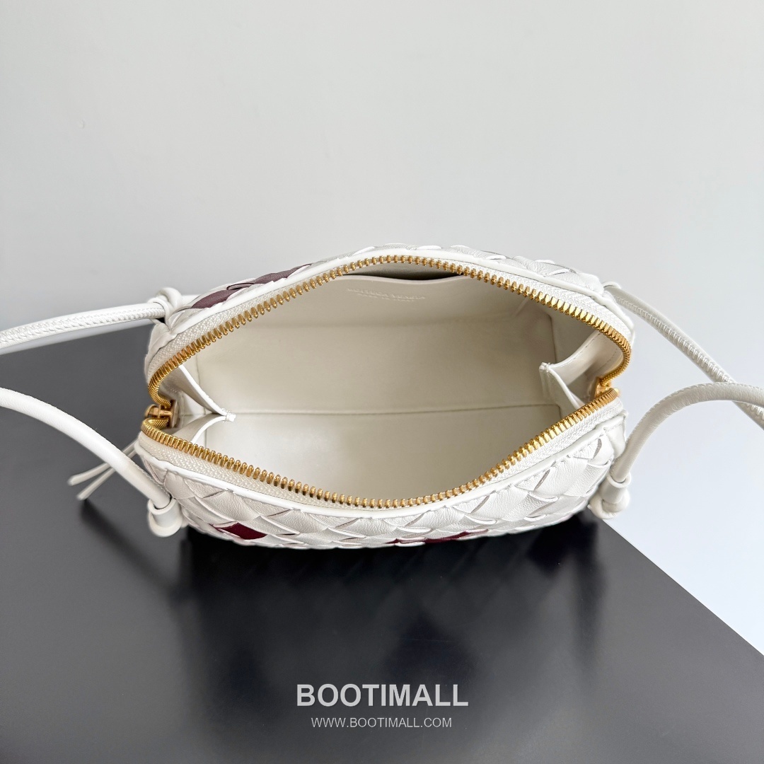 Bottega Veneta Concert Pouch Mini Intrecciato Leather Crossbody Bag 보테가 베네타 콘서트 파우치 미니 794258 인트레치아토 레더 크로스백 18.5cm 10