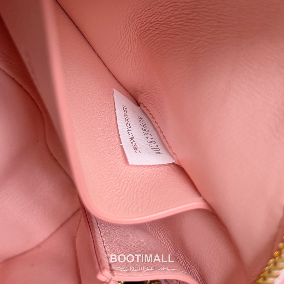 Bottega Veneta Concert Pouch Intrecciato Leather Mini Crossbody Bag 보테가베네타 콘서트 파우치 인트레치아토 가죽 미니 크로스백 18.5cm 8