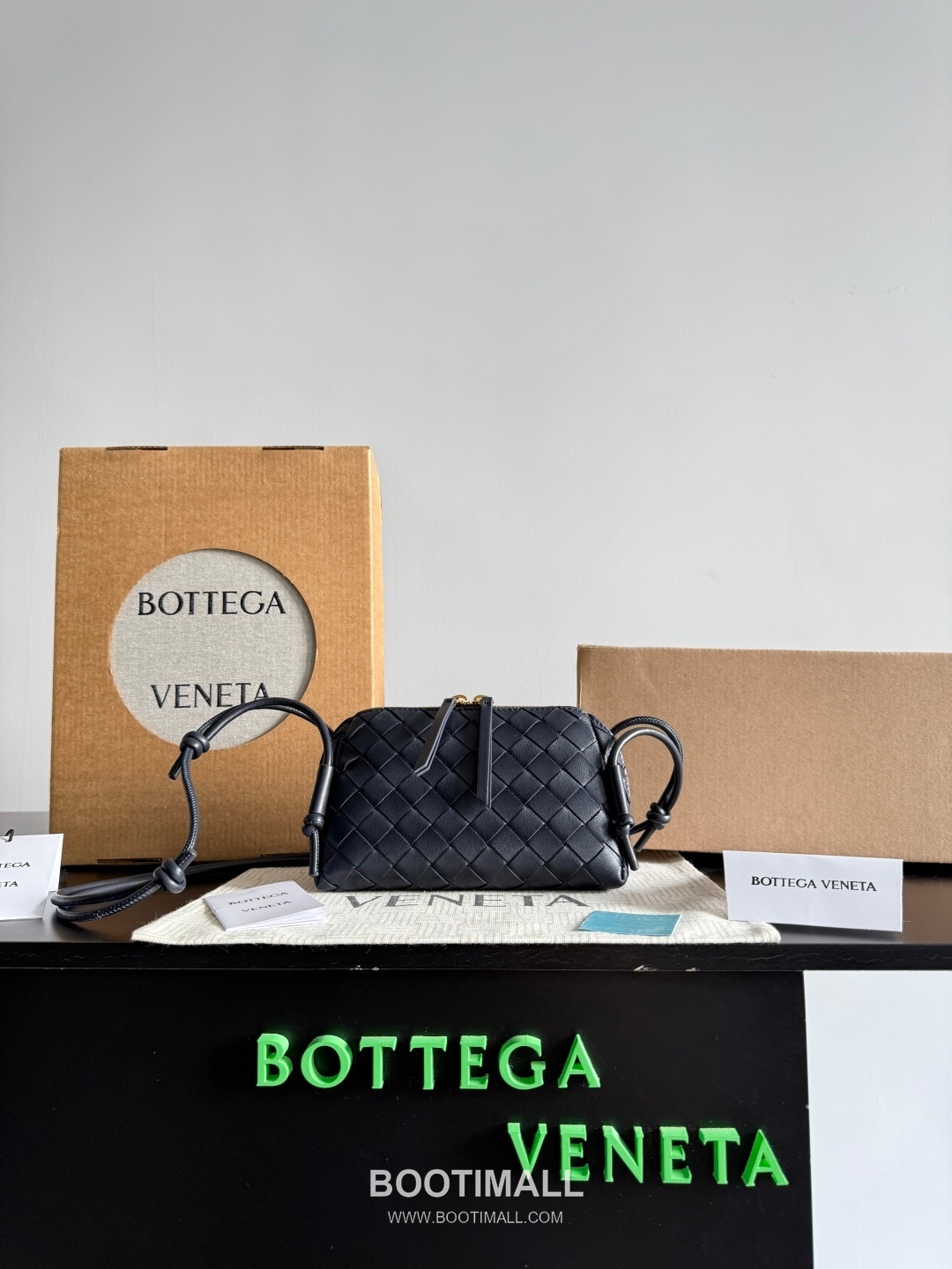 Bottega Veneta Concert Pouch 794258 Crossbody Bag 보테가 베네타 콘서트 파우치 794258 크로스백 18.5cm 1