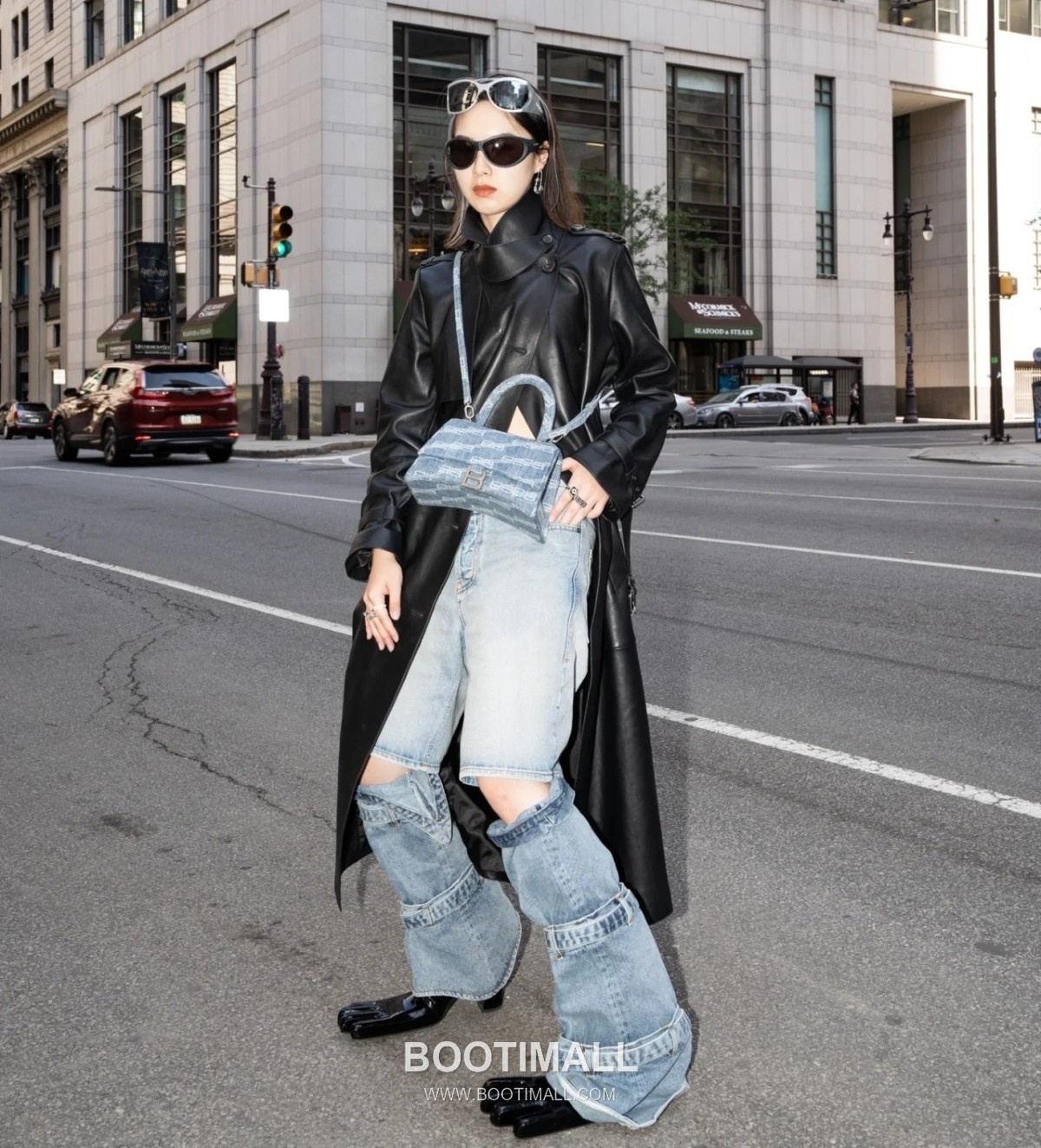 Balenciaga Hourglass Denim Print Leather Top Handle Bag 발렌시아가 아워글래스 데님 프린트 가죽 탑핸들 백 24cm 4