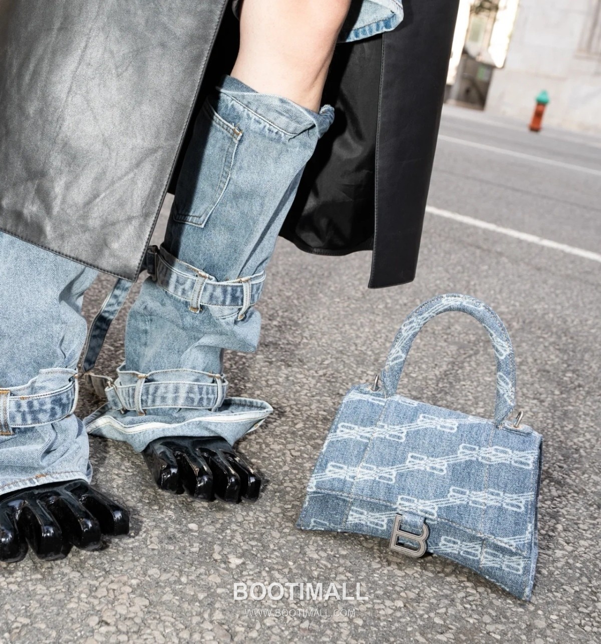 Balenciaga Hourglass Denim Print Leather Top Handle Bag 발렌시아가 아워글래스 데님 프린트 가죽 탑핸들 백 24cm 5