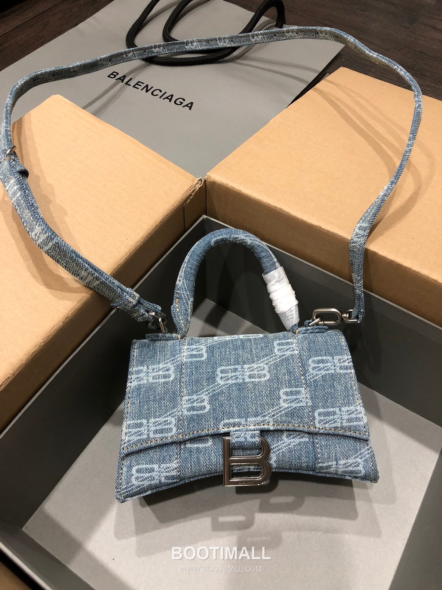 Balenciaga Hourglass Denim Print Leather Top Handle Bag 발렌시아가 아워글래스 데님 프린트 가죽 탑핸들 백 24cm 9