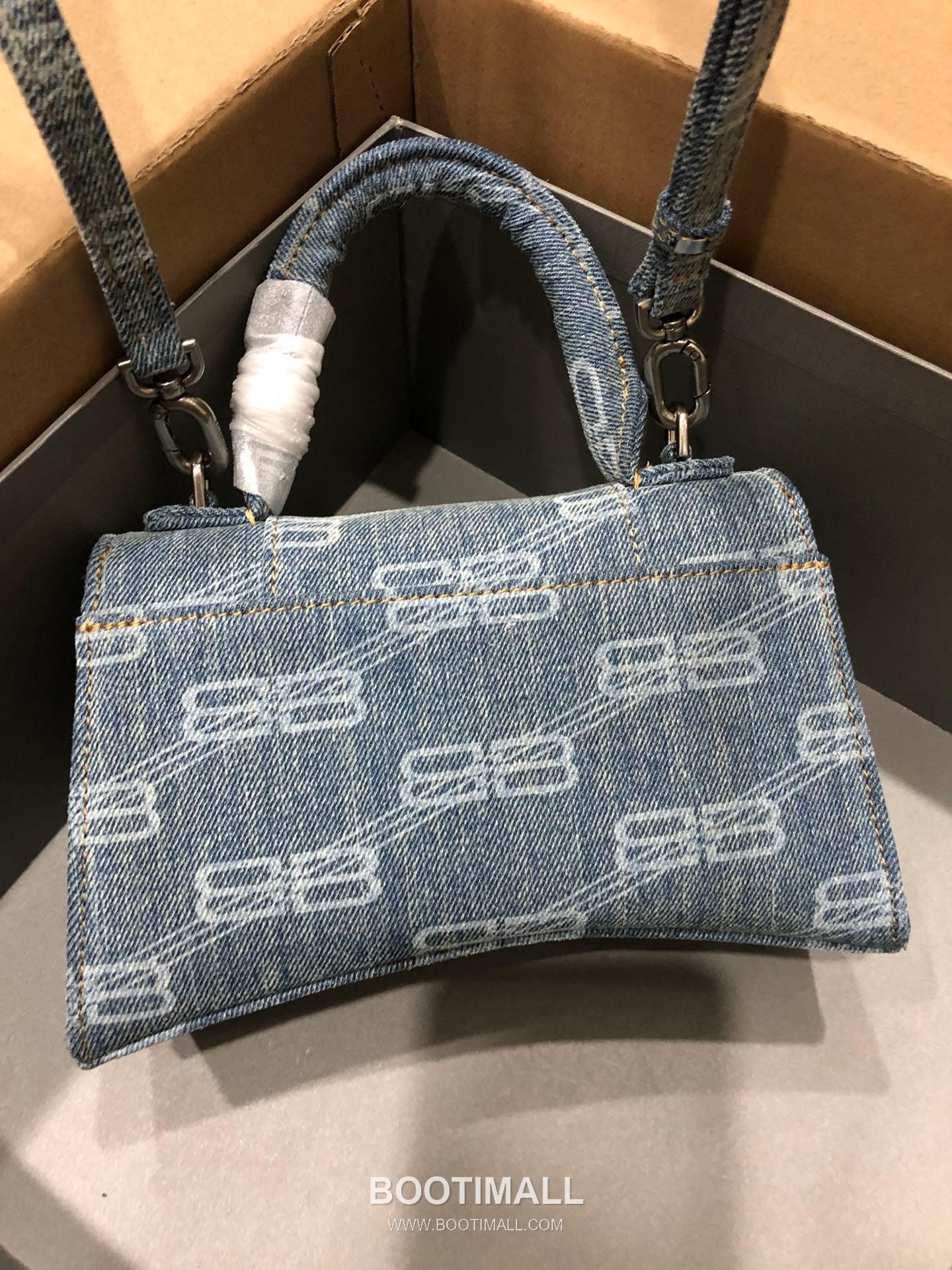 Balenciaga Hourglass Denim Print Leather Top Handle Bag 발렌시아가 아워글래스 데님 프린트 가죽 탑핸들 백 24cm 12